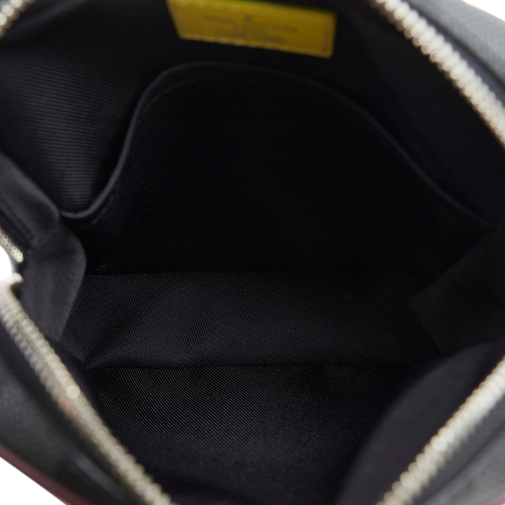 Louis Vuitton Epi Danube (SHG-teNhMG)