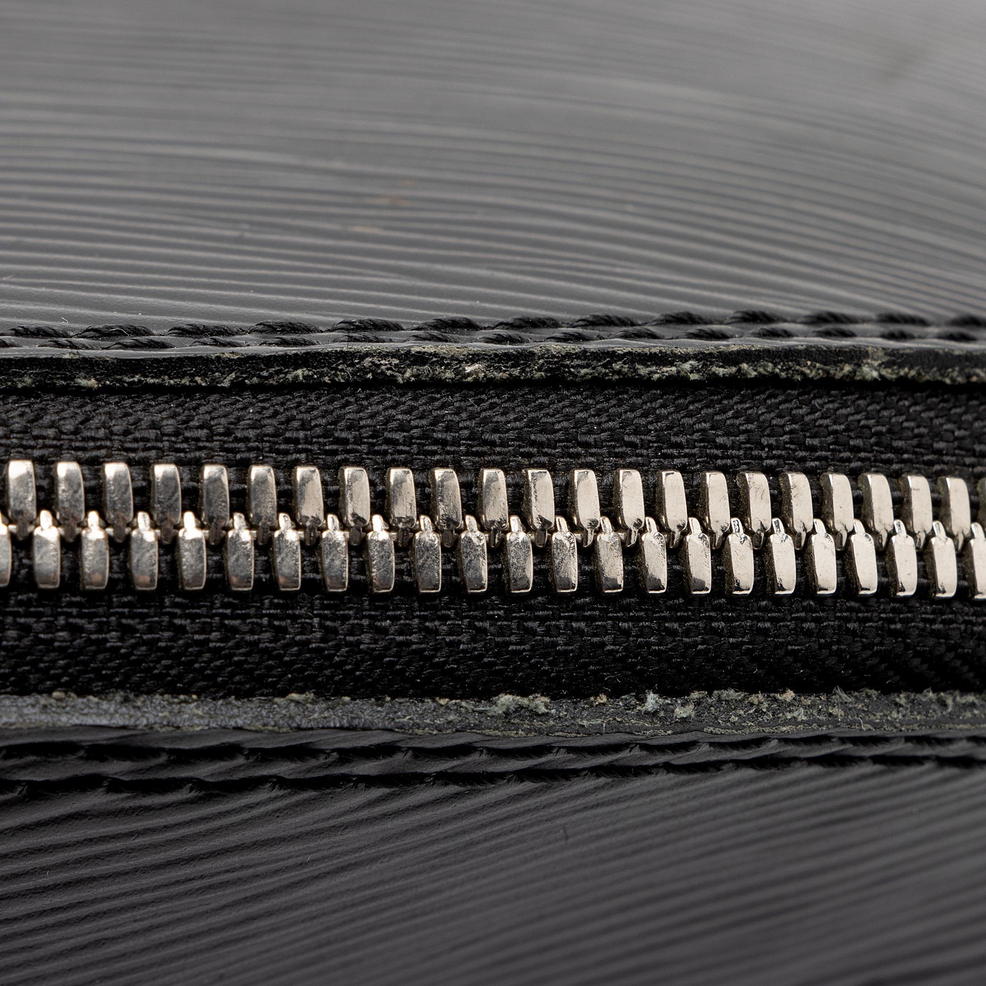 Louis Vuitton Epi Leather Alma GM Satchel (SHF-suhePo)