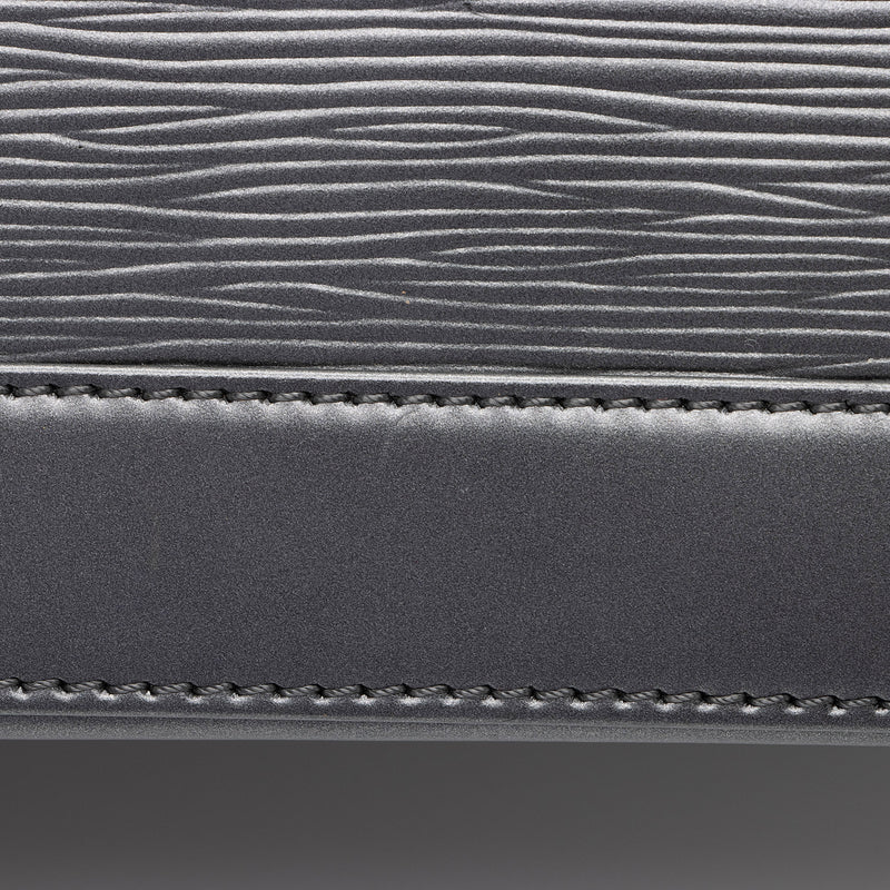 Louis Vuitton Epi Leather Alma PM Satchel (SHF-3EIVvU)