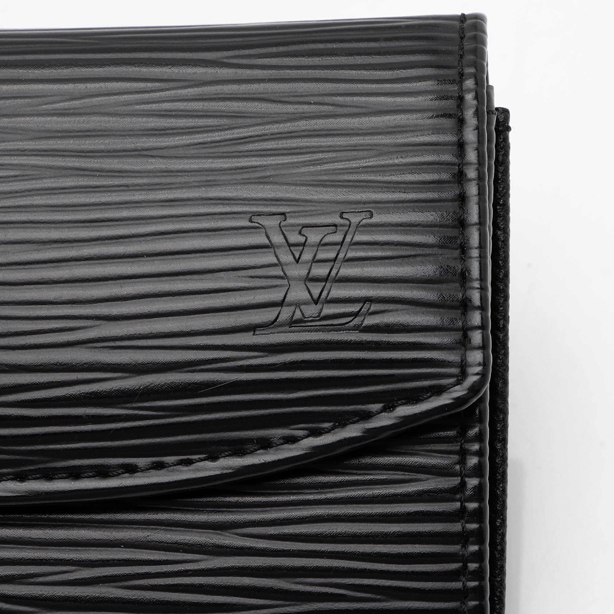 Louis Vuitton Epi Leather Card Case (SHF-vekghz)