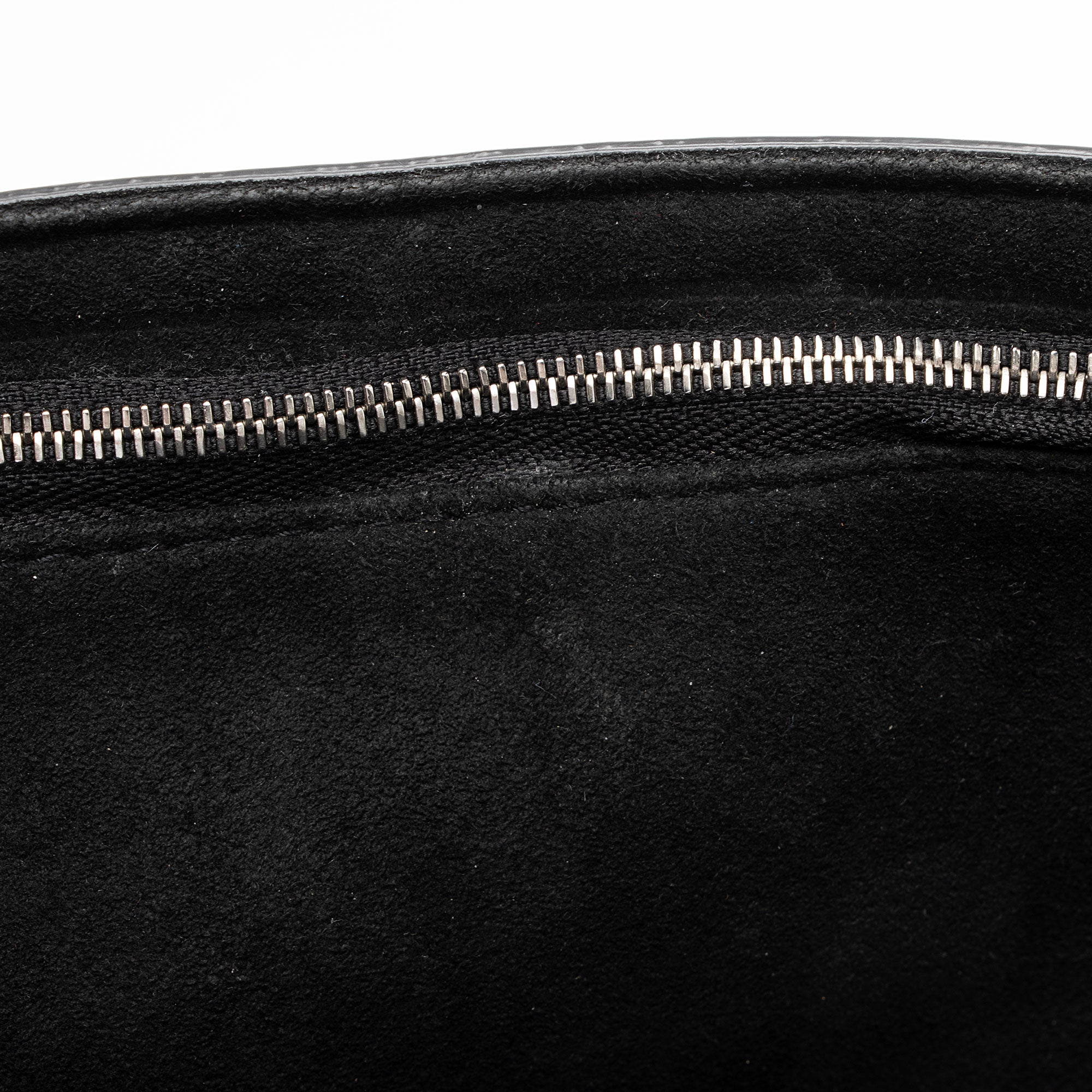 Louis Vuitton Epi Leather Cluny MM Satchel (SHF-deMCTk)