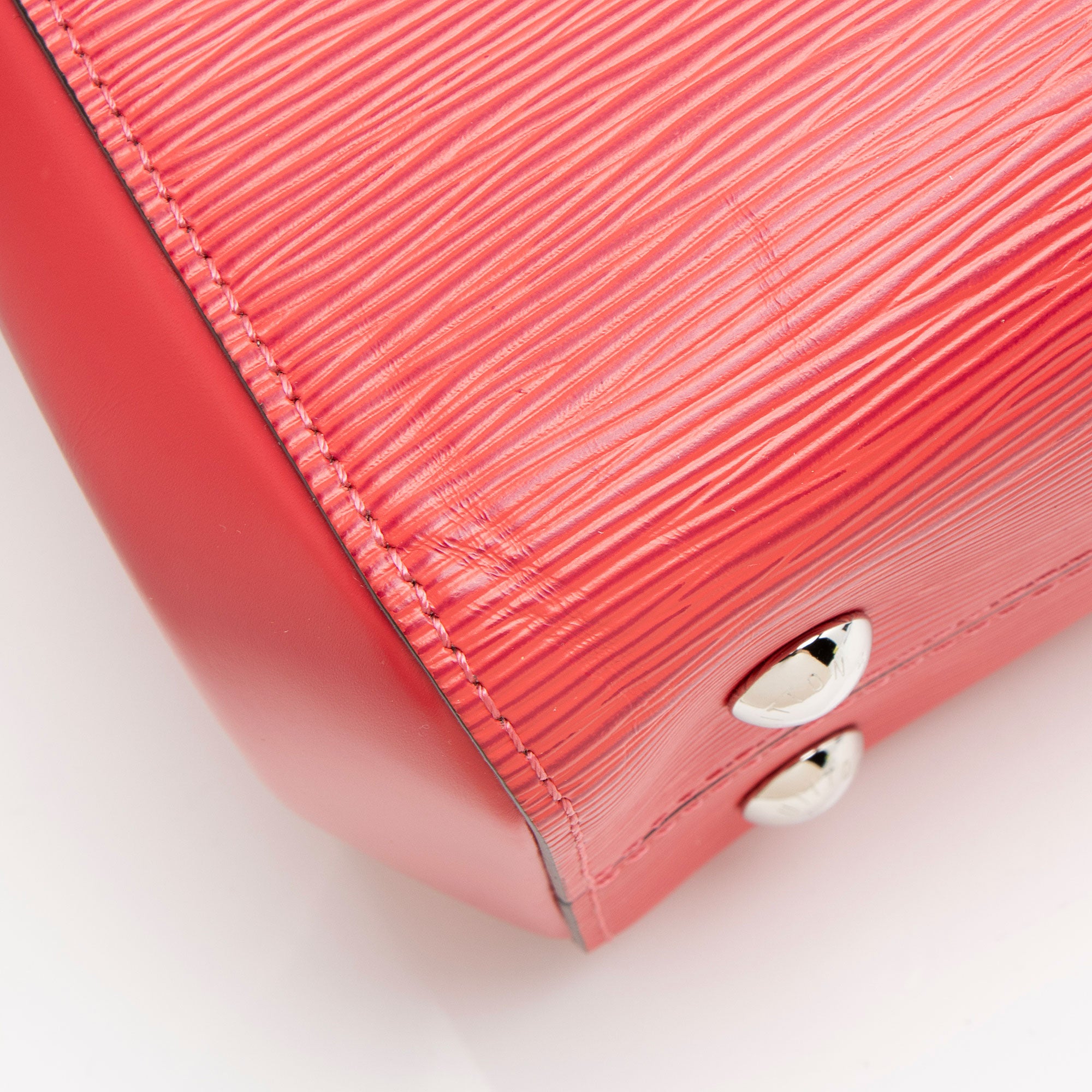 Louis Vuitton Epi Leather Cluny MM Satchel