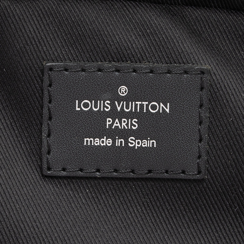 Louis Vuitton Epi Leather Initials Danube PM Shoulder Bag (SHF-KpfDfk)
