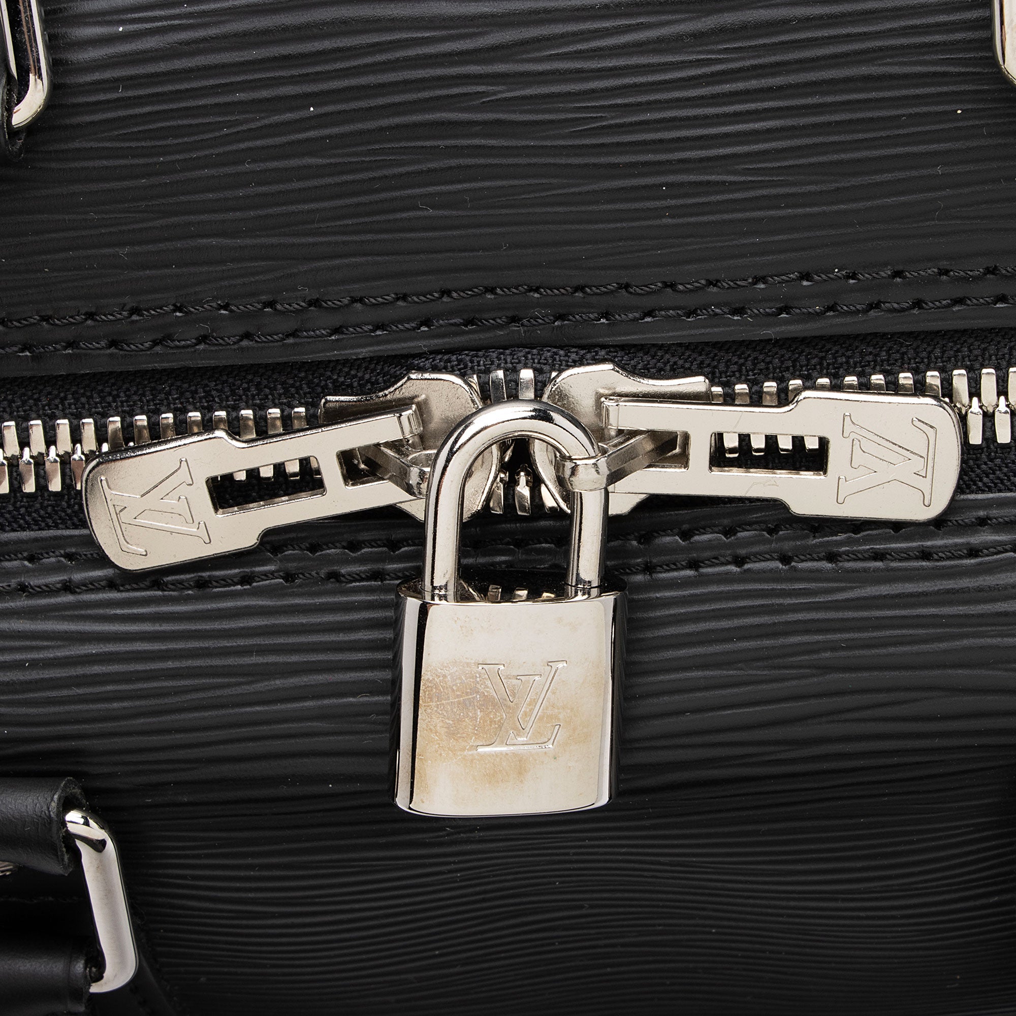 Louis Vuitton Epi Leather Keepall 45 Duffle Bag (SHF-Mv7gJh)