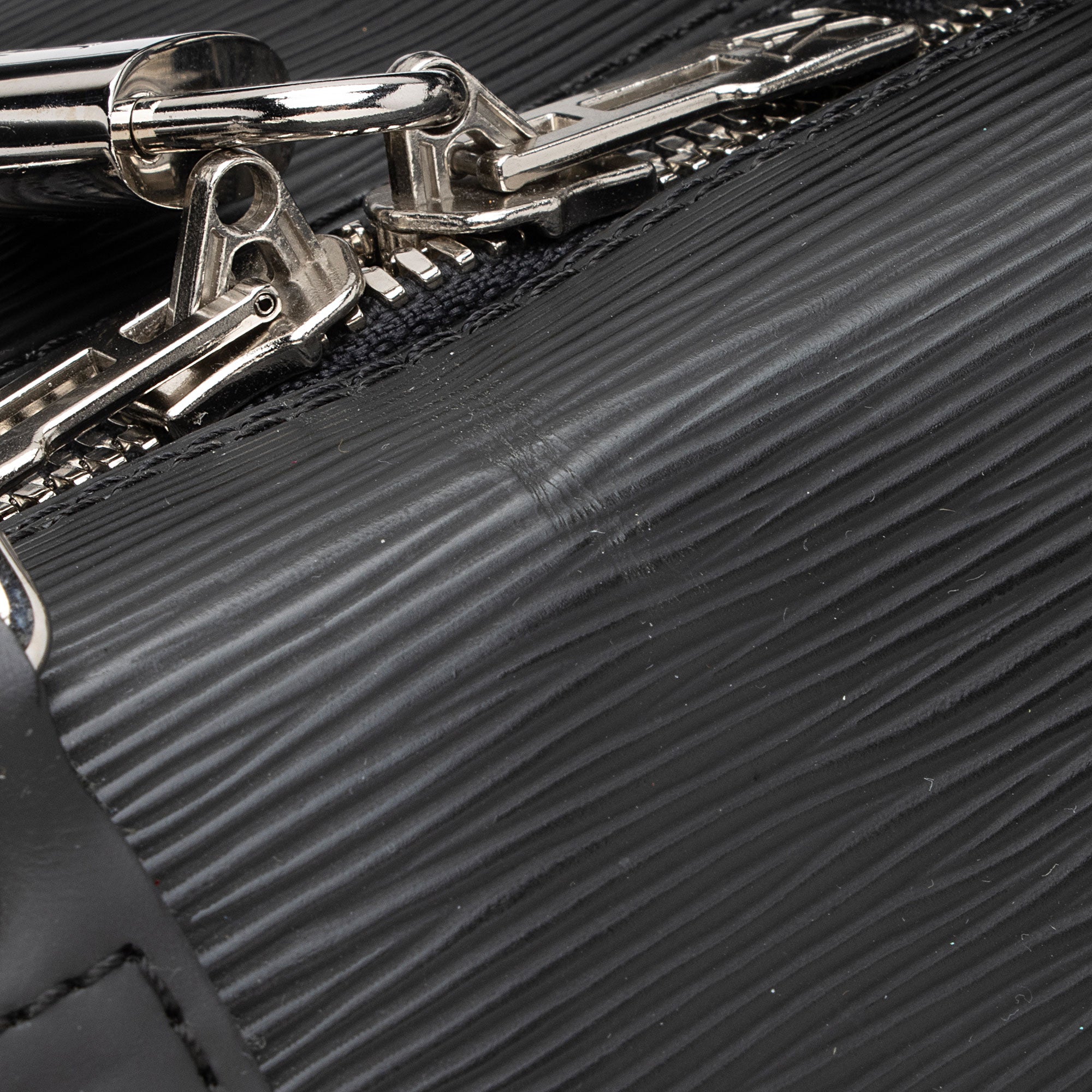 Louis Vuitton Epi Leather Keepall 45 Duffle Bag (SHF-Mv7gJh)