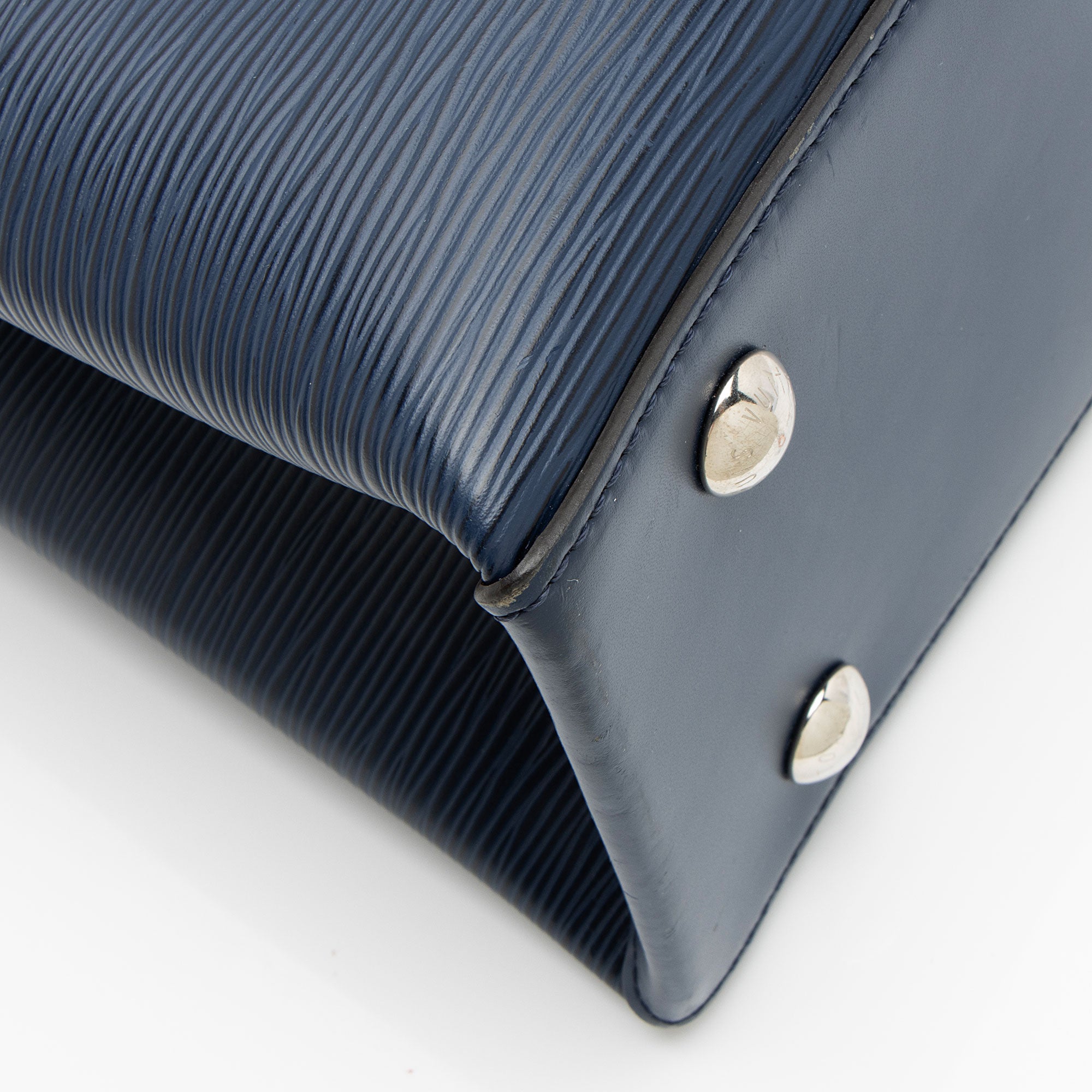 Louis Vuitton Epi Leather Kleber PM Tote (SHF-2hUF3o)