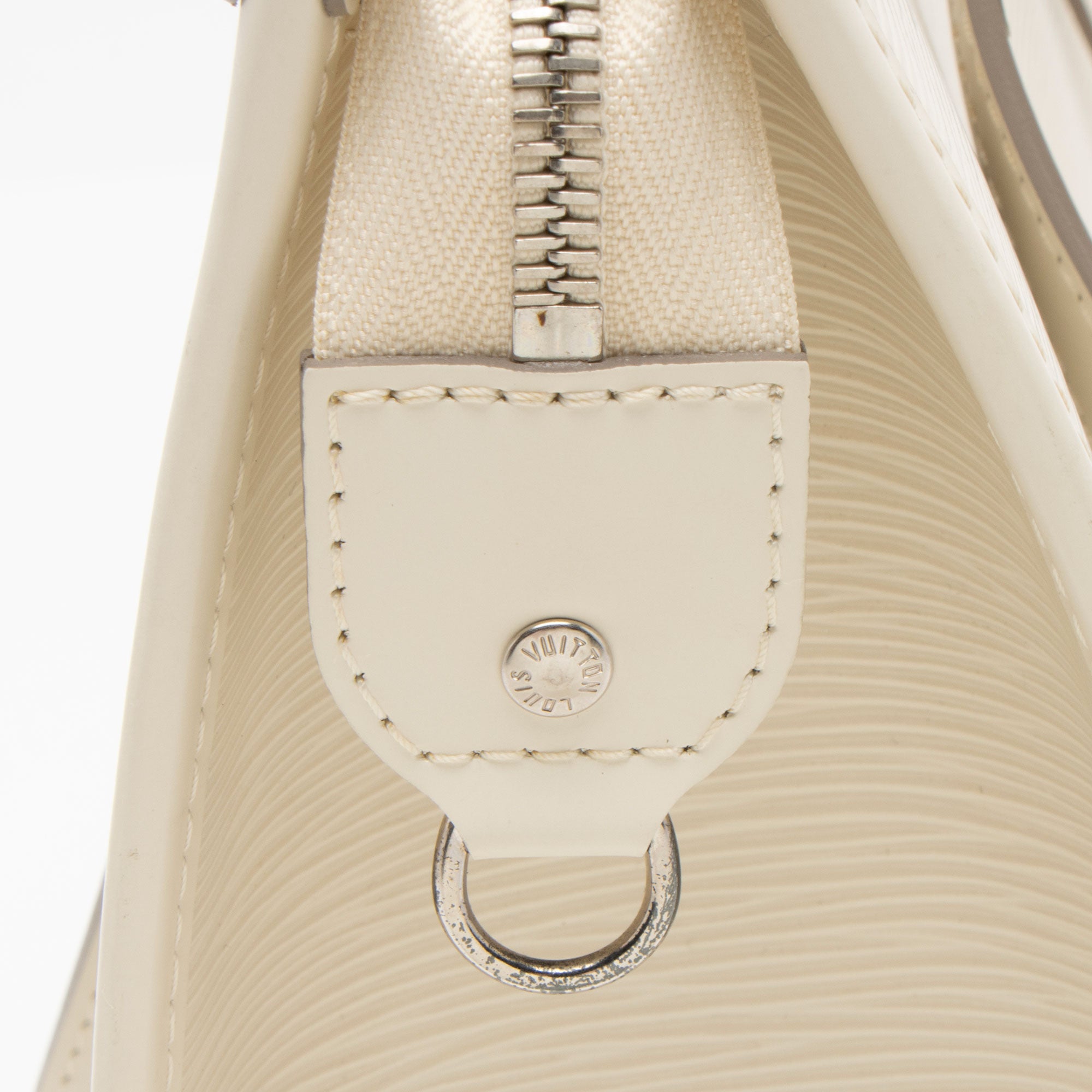 Louis Vuitton Epi Leather Madeleine GM Tote (SHF-4a0SKb)