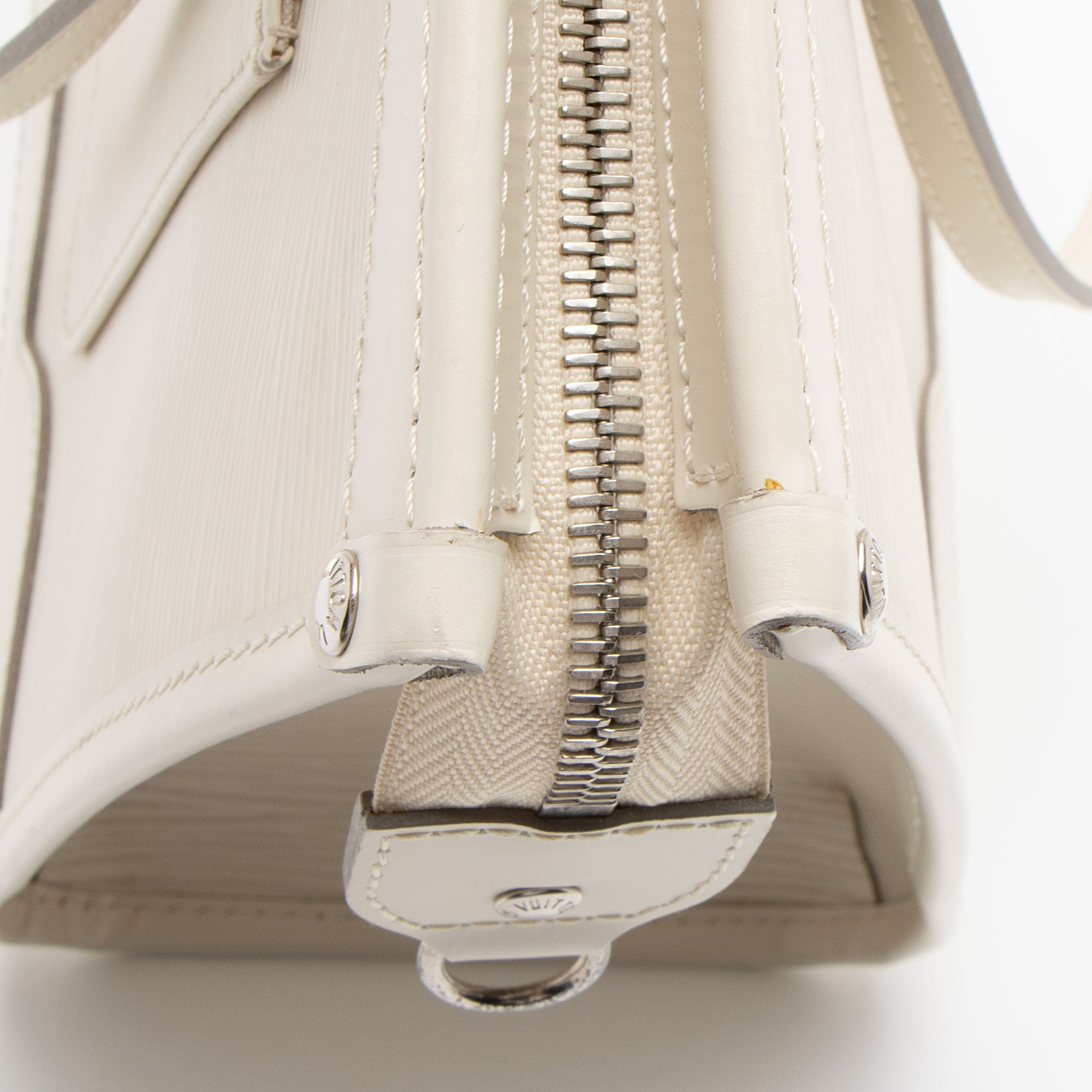 Louis Vuitton Epi Leather Madeleine GM Tote (SHF-4a0SKb)