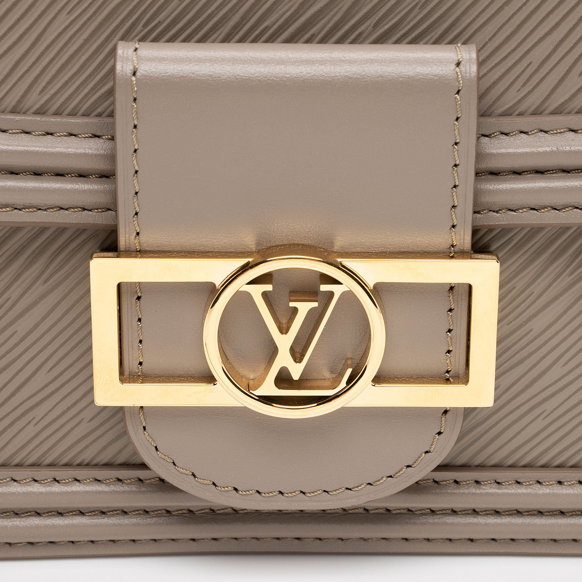 Louis Vuitton Epi Leather Mini Dauphine Shoulder Bag (SHF-97mmnE)