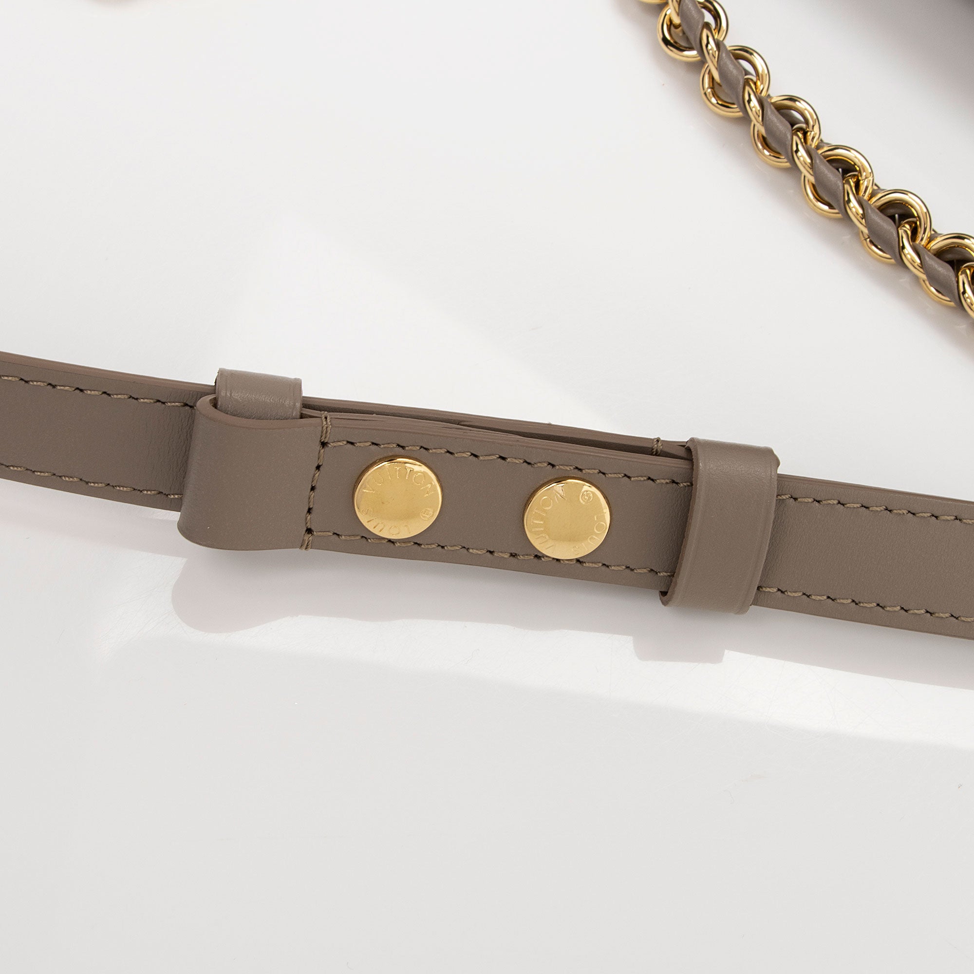 Louis Vuitton Epi Leather Mini Dauphine Shoulder Bag (SHF-97mmnE)