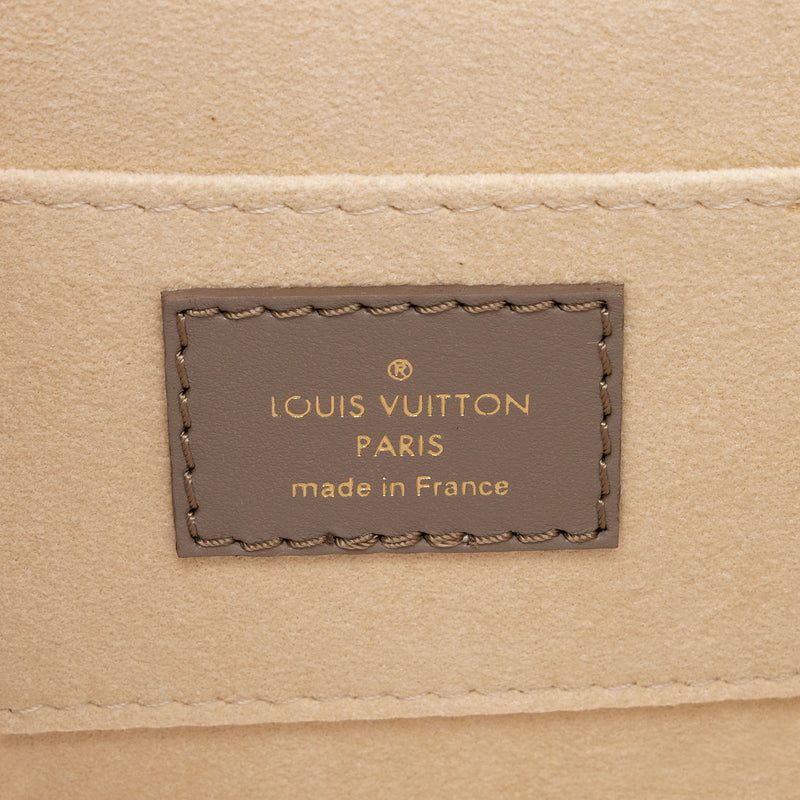 Louis Vuitton Epi Leather Mini Dauphine Shoulder Bag (SHF-97mmnE)