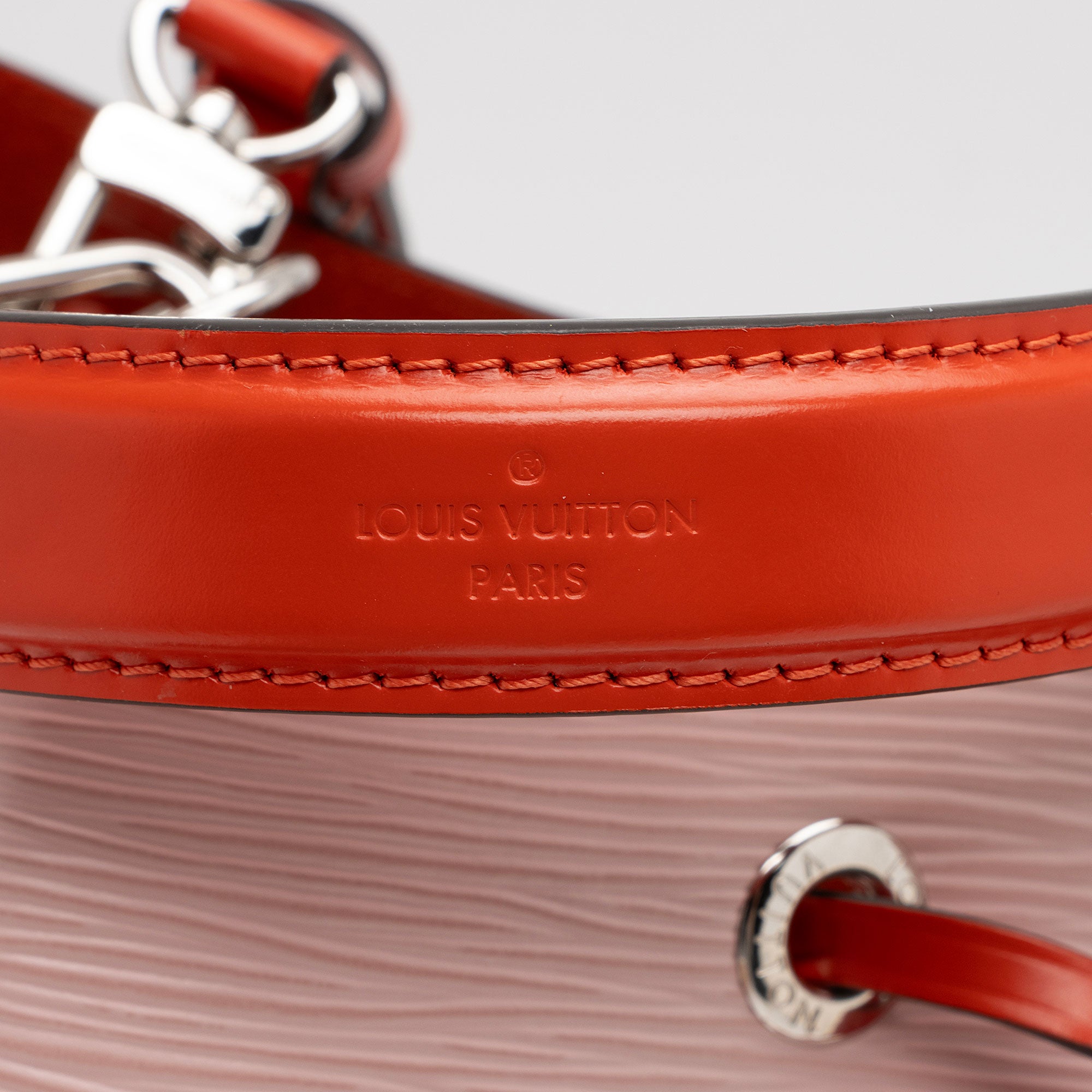 Louis Vuitton Epi Leather Neonoe Shoulder Bag (SHF-hXZ72c)