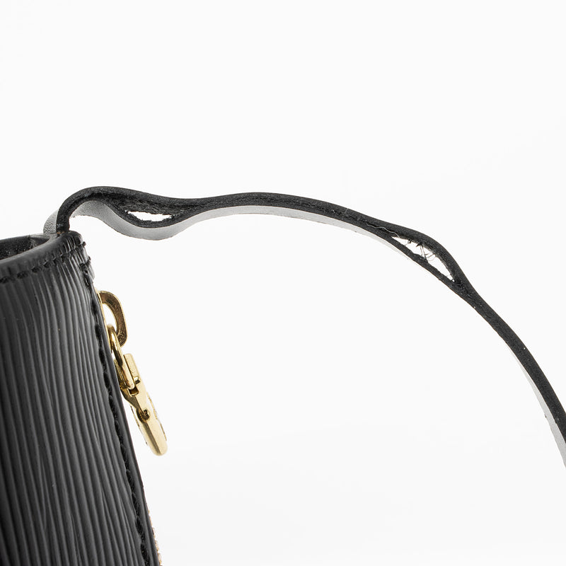 Louis Vuitton Pochette Accessoires Epi Leather – l'Étoile de Saint Honoré