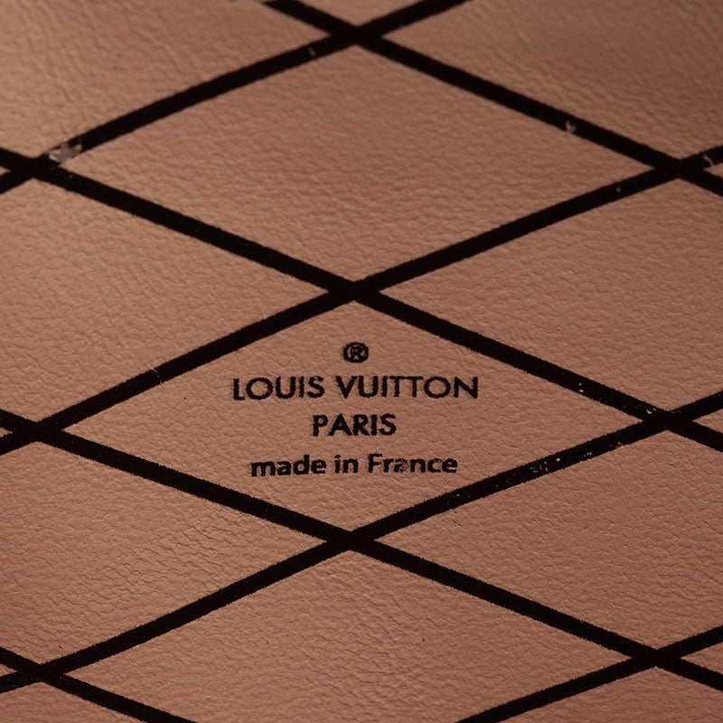 Louis Vuitton Epi Leather Trunk Clutch (SHF-f9WGSU)