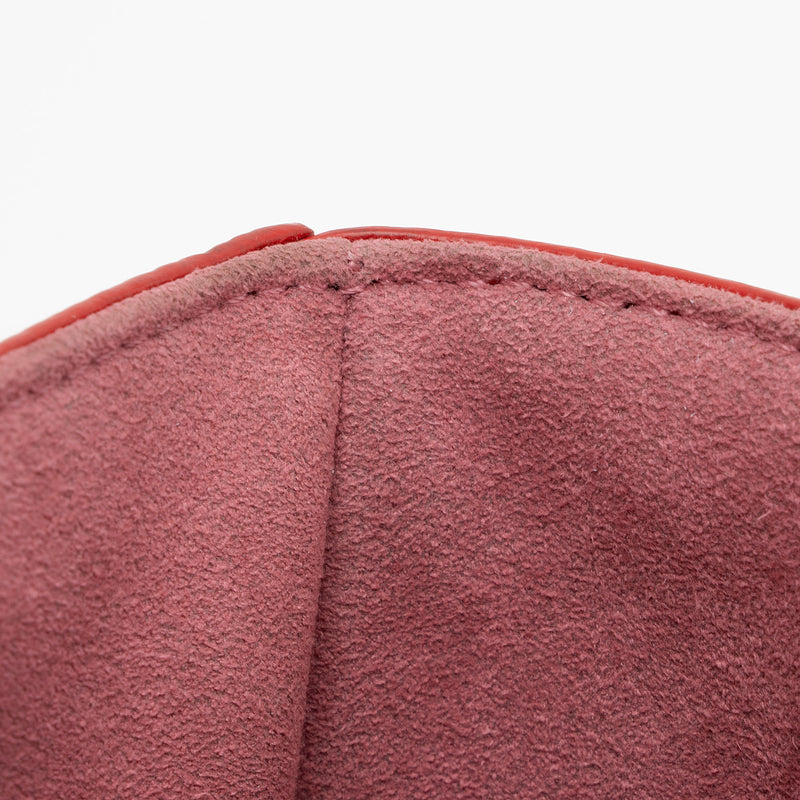Louis Vuitton Epi Leather Twist MM Shoulder Bag (SHF-lAWkvE)