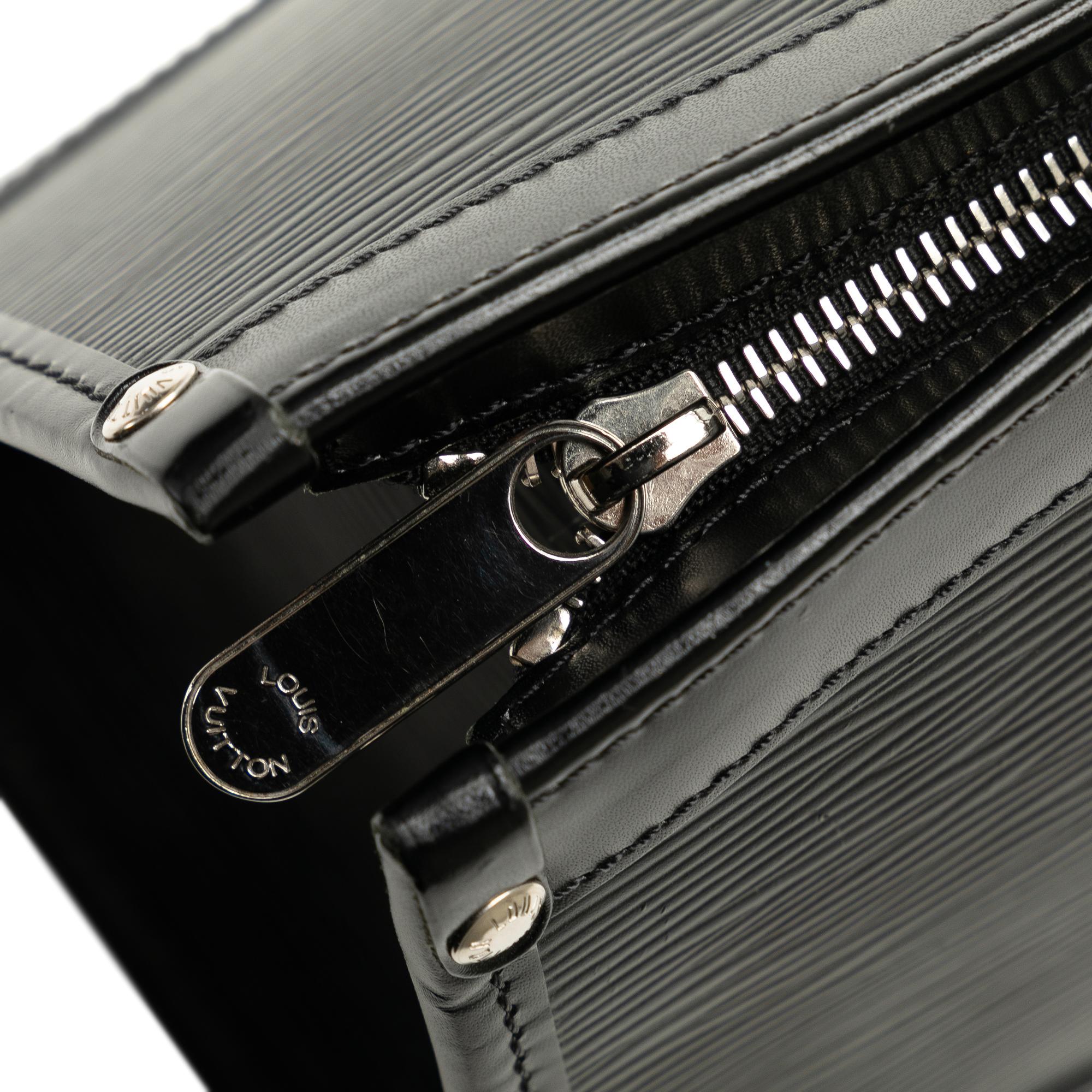 Louis Vuitton Epi Madeleine PM (SHG-yDMKql)