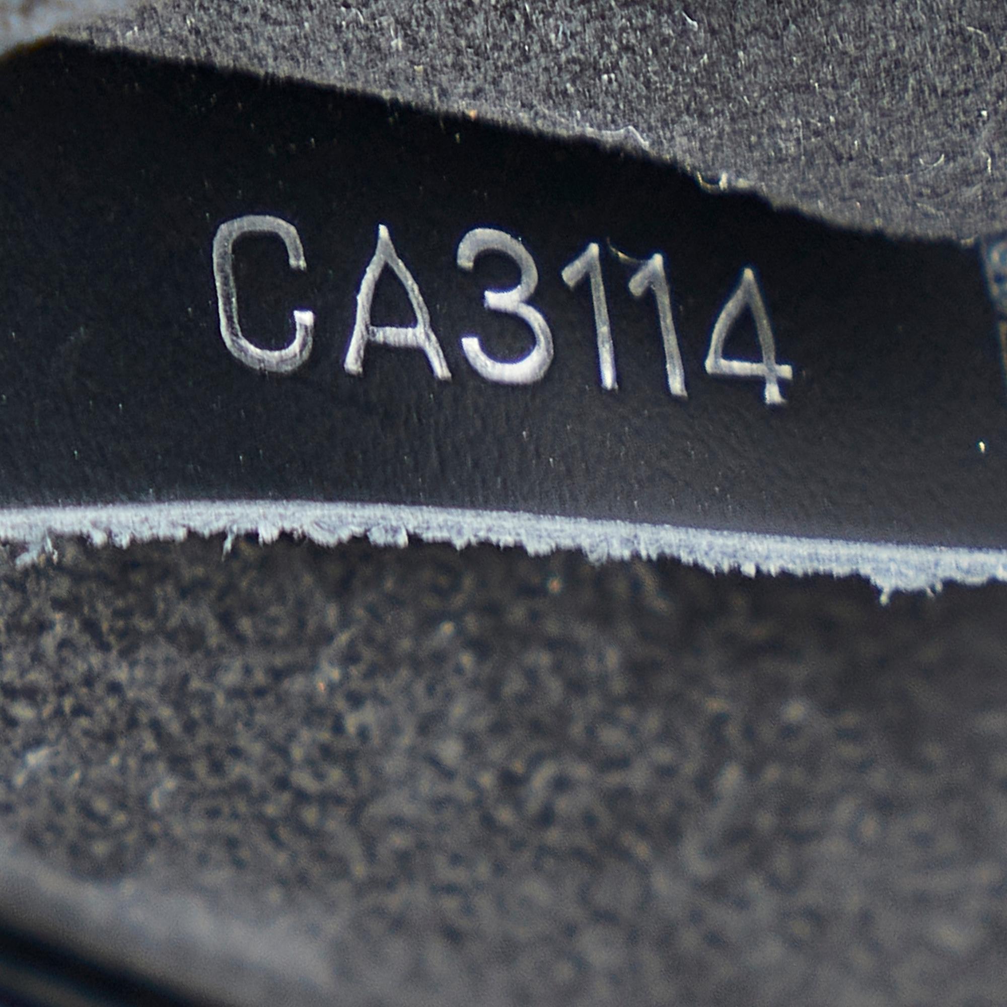 Louis Vuitton Epi Marly MM (SHG-9fSQcF)