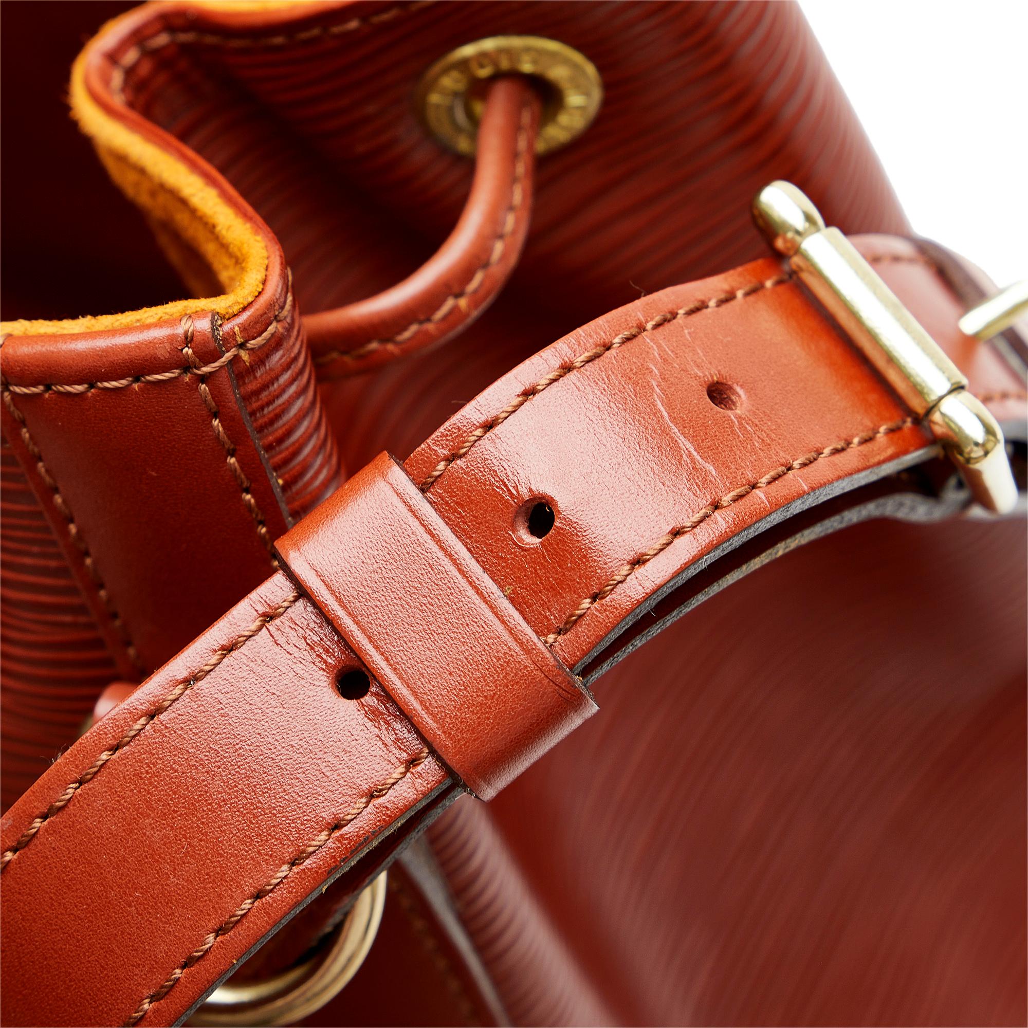 Louis Vuitton Epi Noe GM (SHG-o5JPhV)