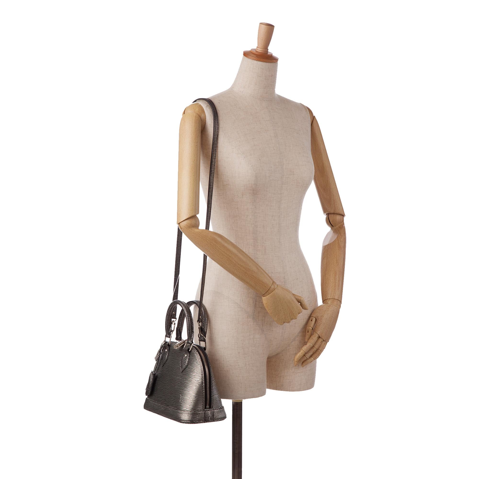 Louis Vuitton Epi Platine Alma BB (SHG-Pg152e)