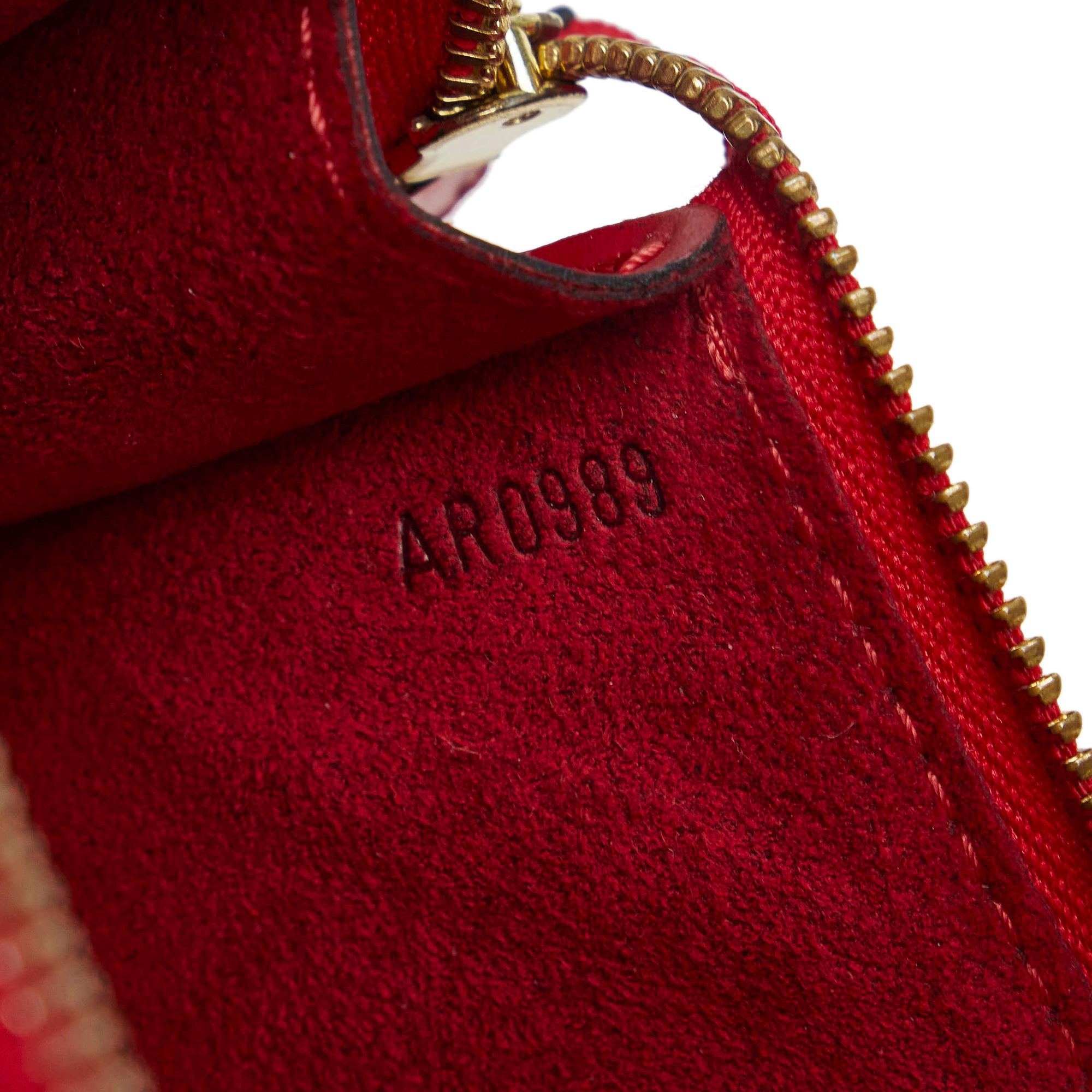 Louis Vuitton Epi Pochette Accessoires (SHG-js9t8Q)