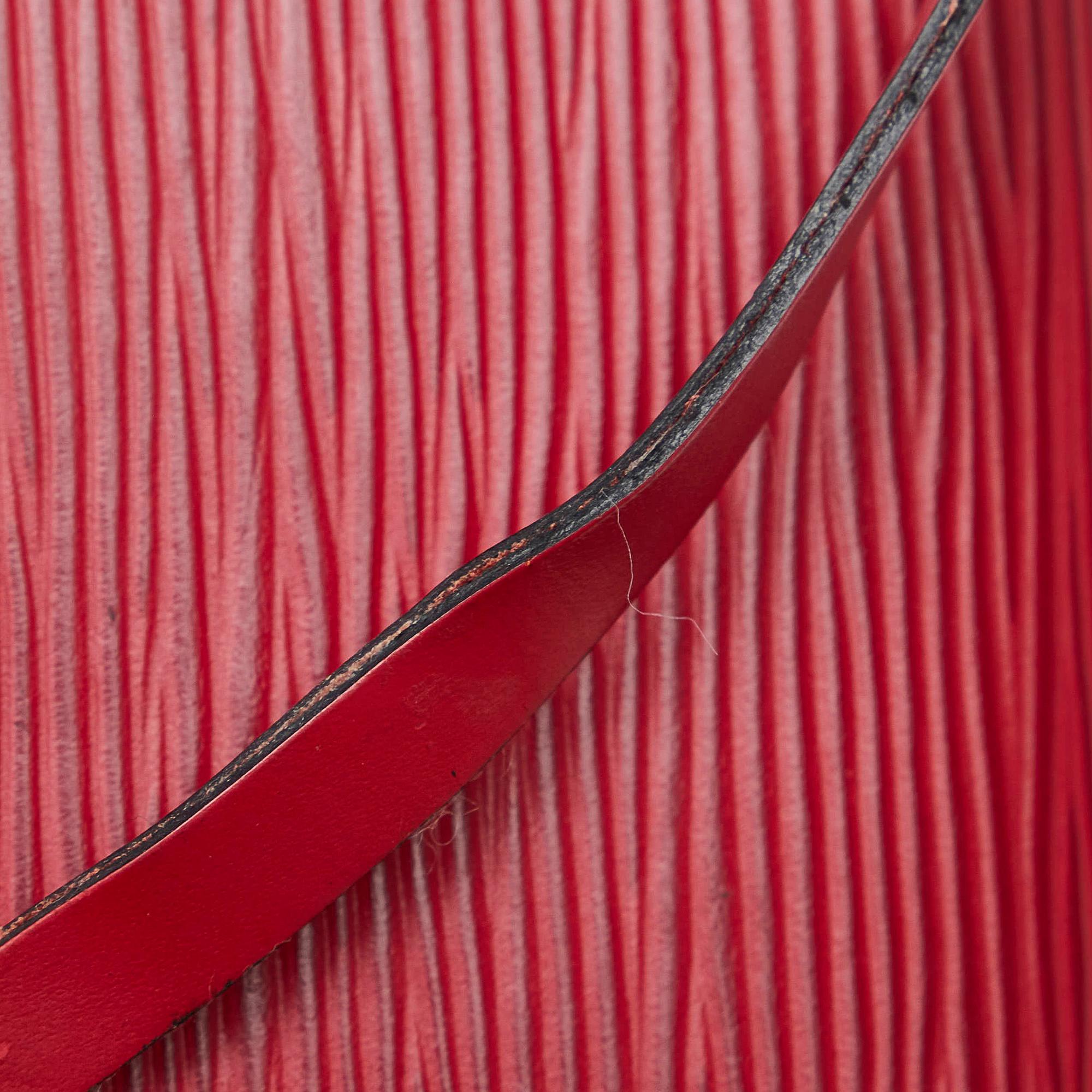 Louis Vuitton Epi Pochette Accessoires (SHG-js9t8Q)