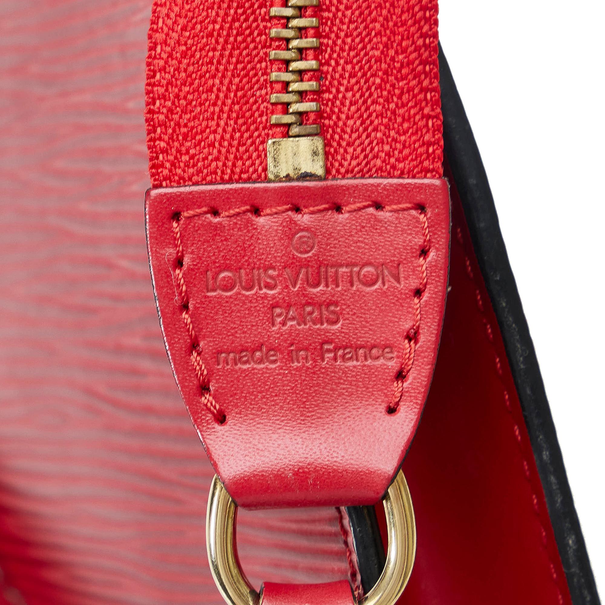 Louis Vuitton Epi Pochette Accessoires (SHG-js9t8Q)