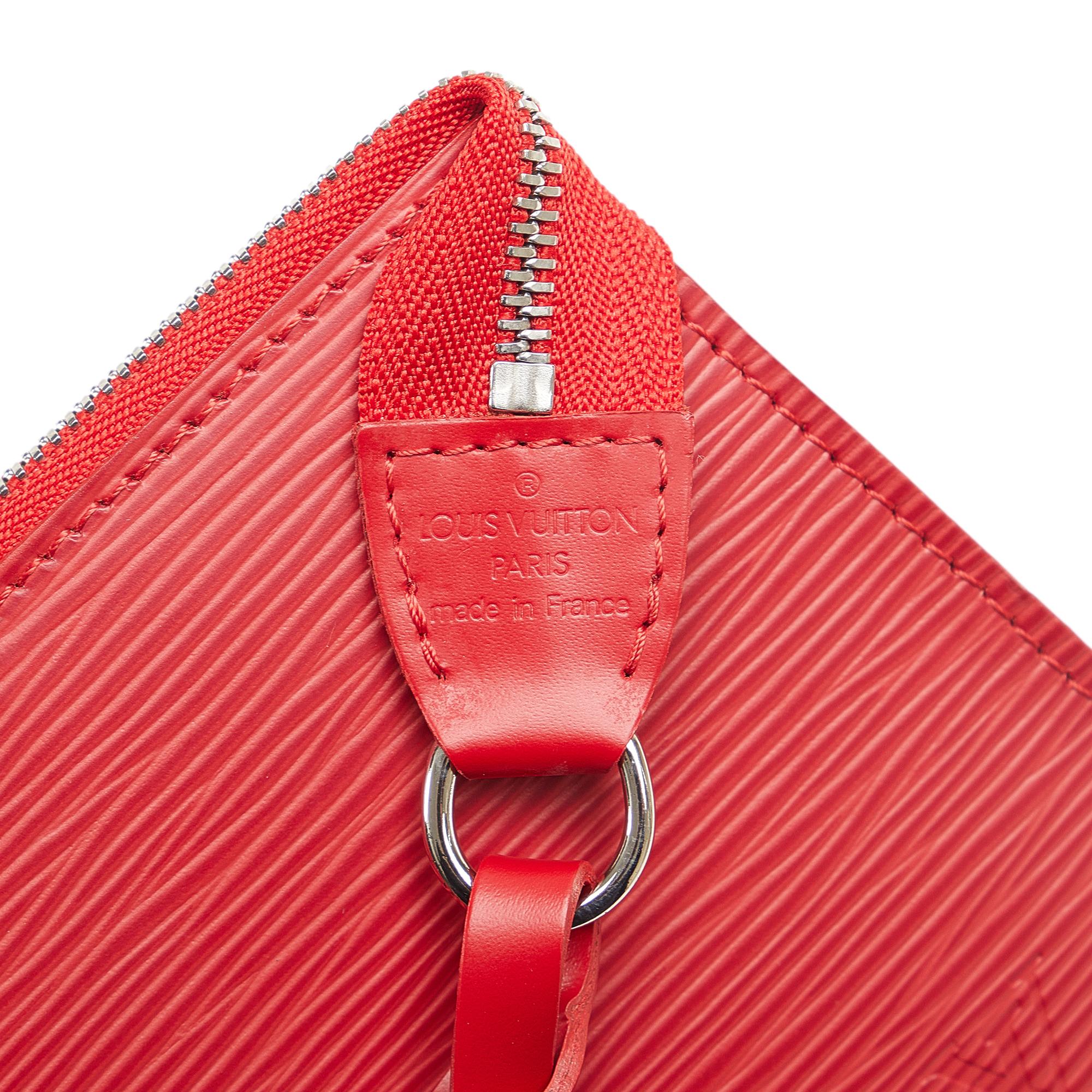 Louis Vuitton Epi Pochette Accessoires (SHG-HAcy8J)