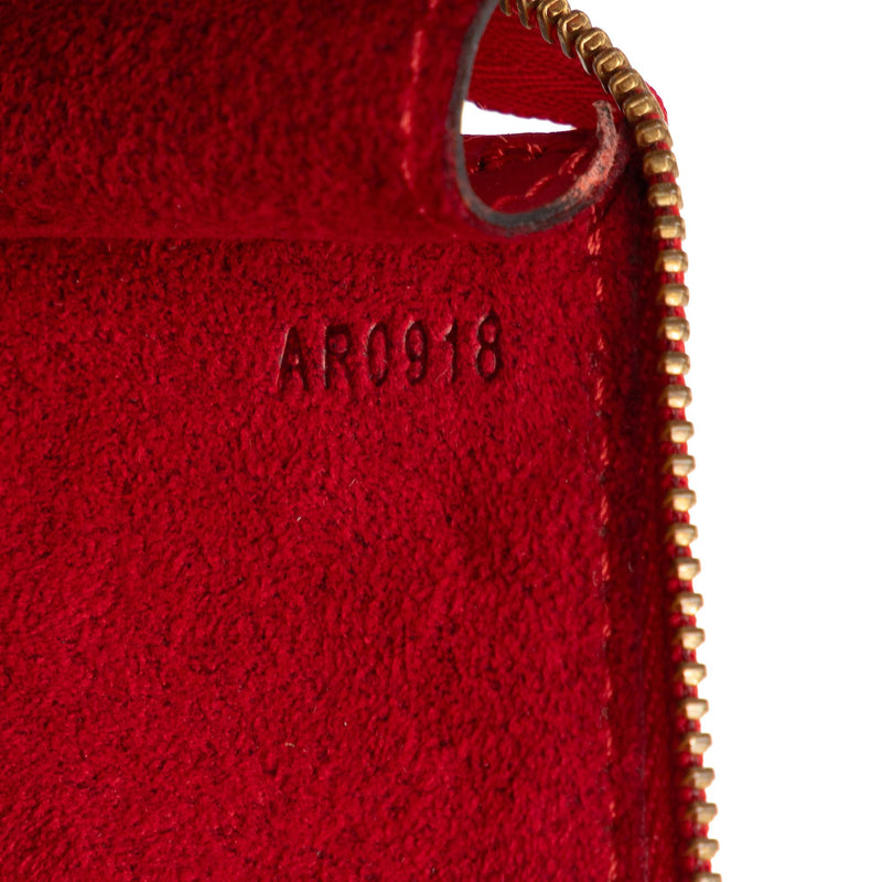 Louis Vuitton Epi Pochette Accessoires (SHG-FmRacn)