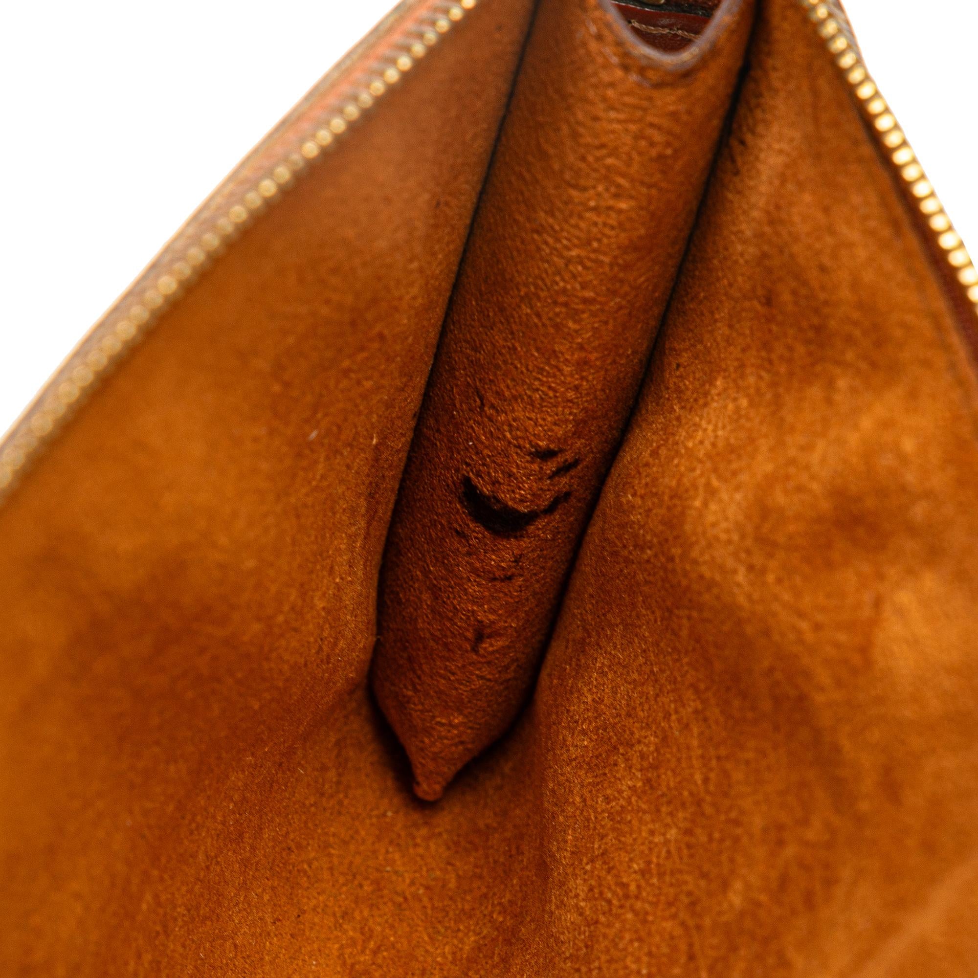 Louis Vuitton Epi Pochette Accessoires (SHG-ZSN6ek)
