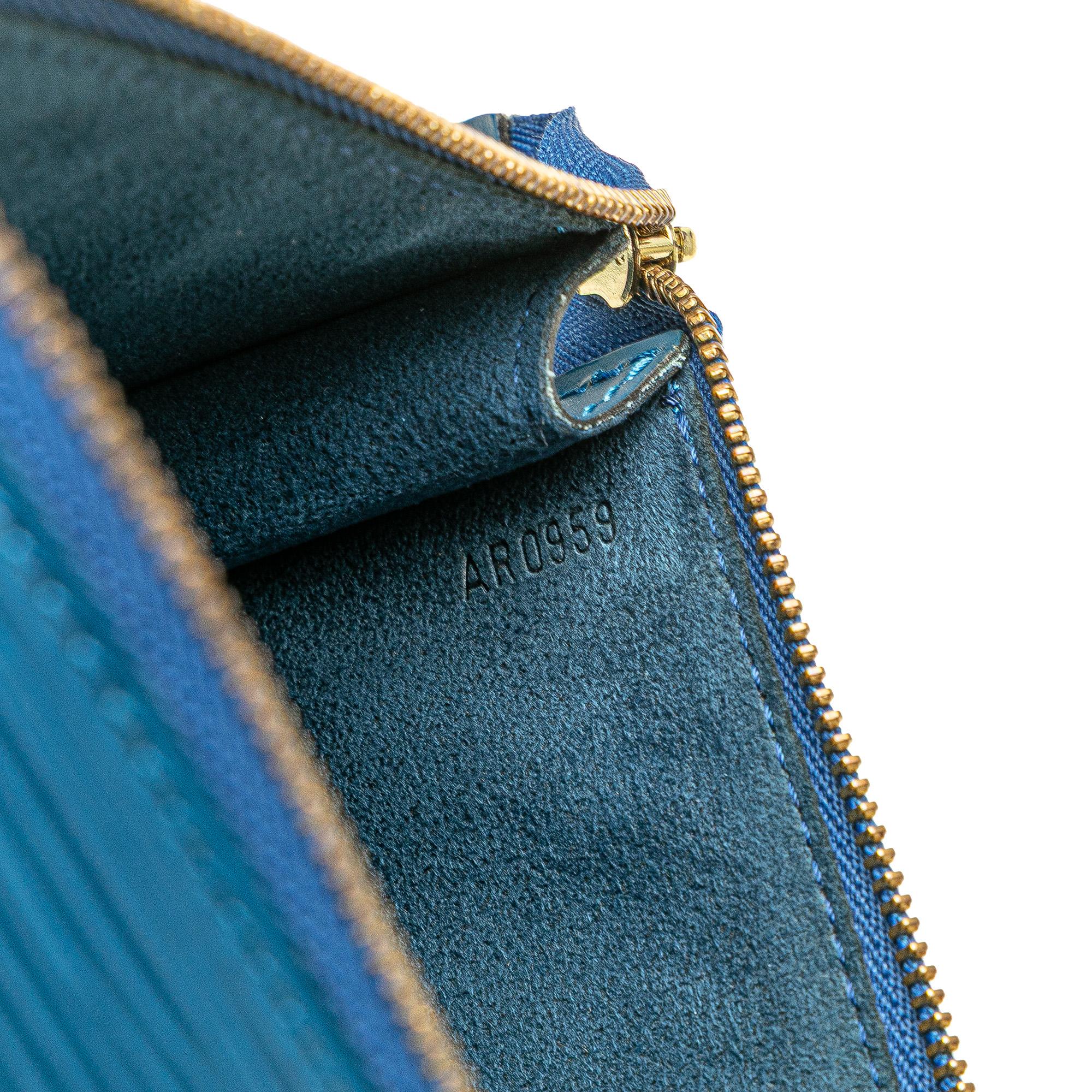 Louis Vuitton Epi Pochette Accessoires