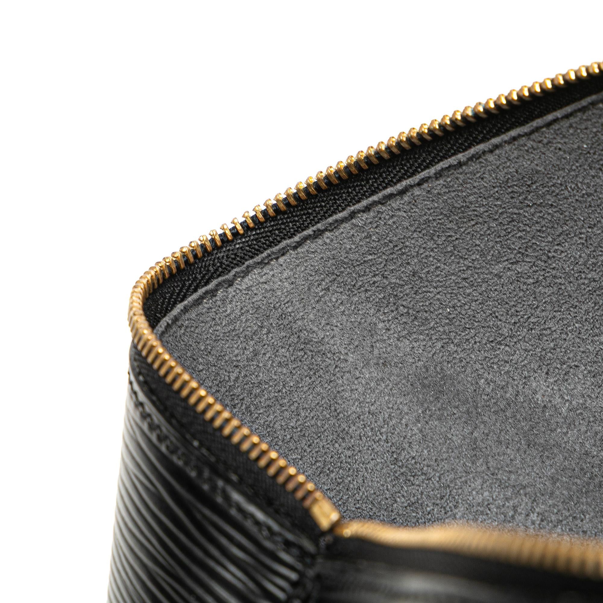 Louis Vuitton Epi Pochette Accessoires
