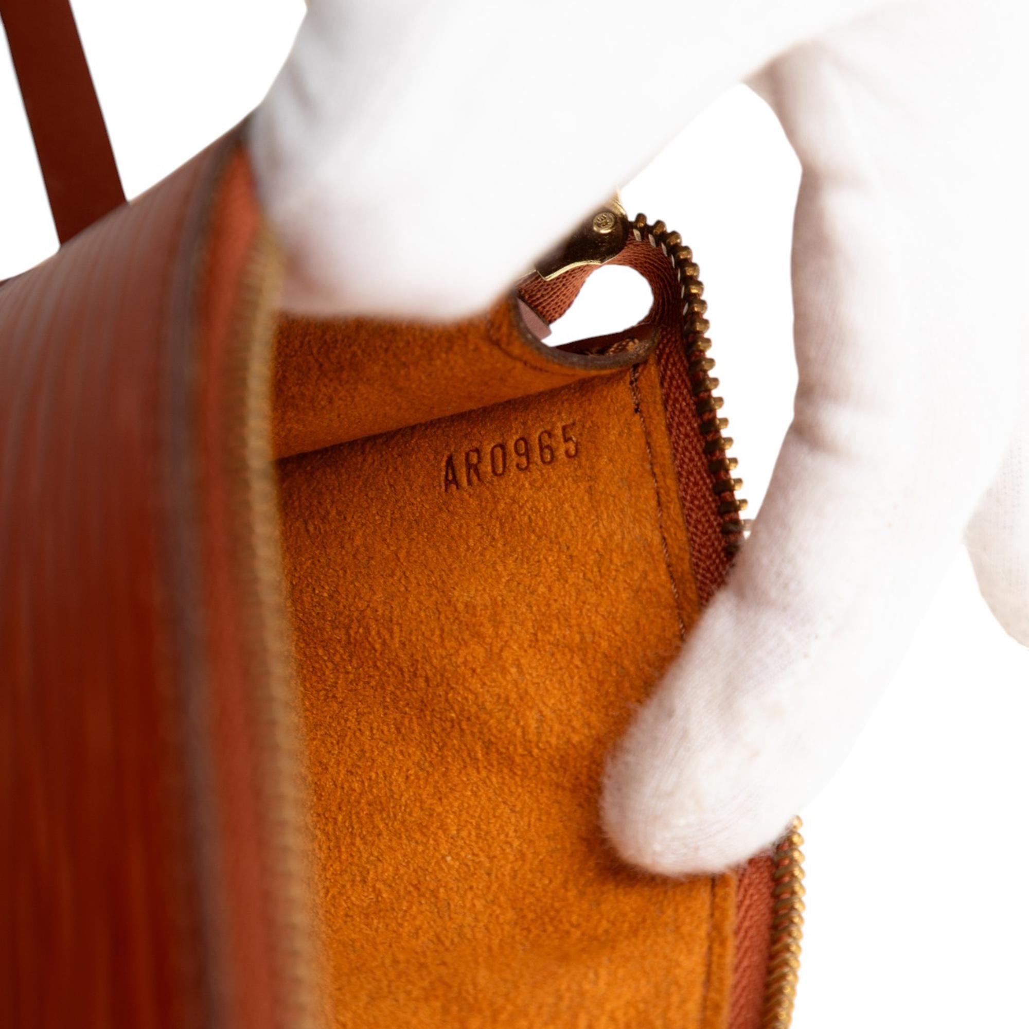 Louis Vuitton Epi Pochette Accessoires