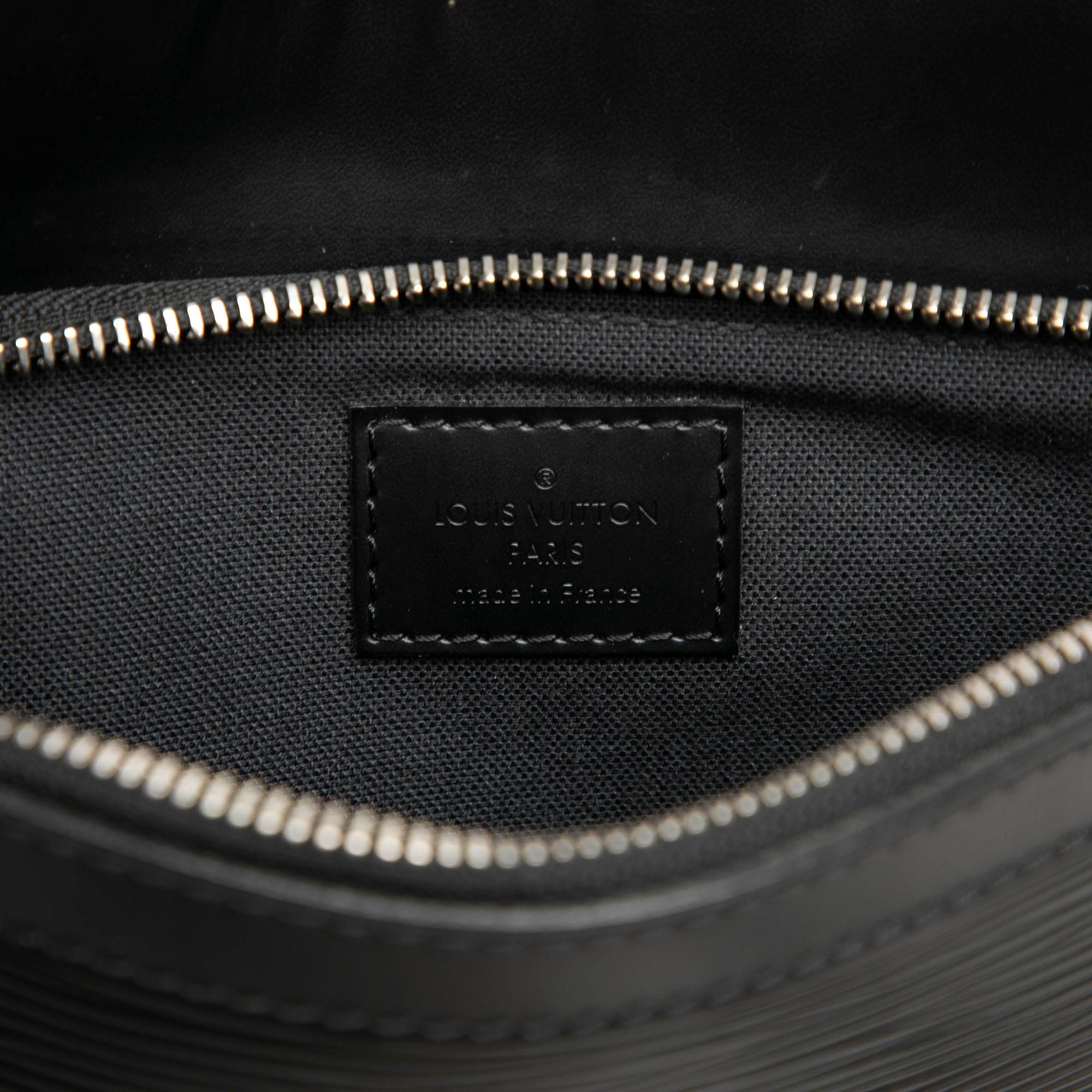 Louis Vuitton Epi Pochette Hoche