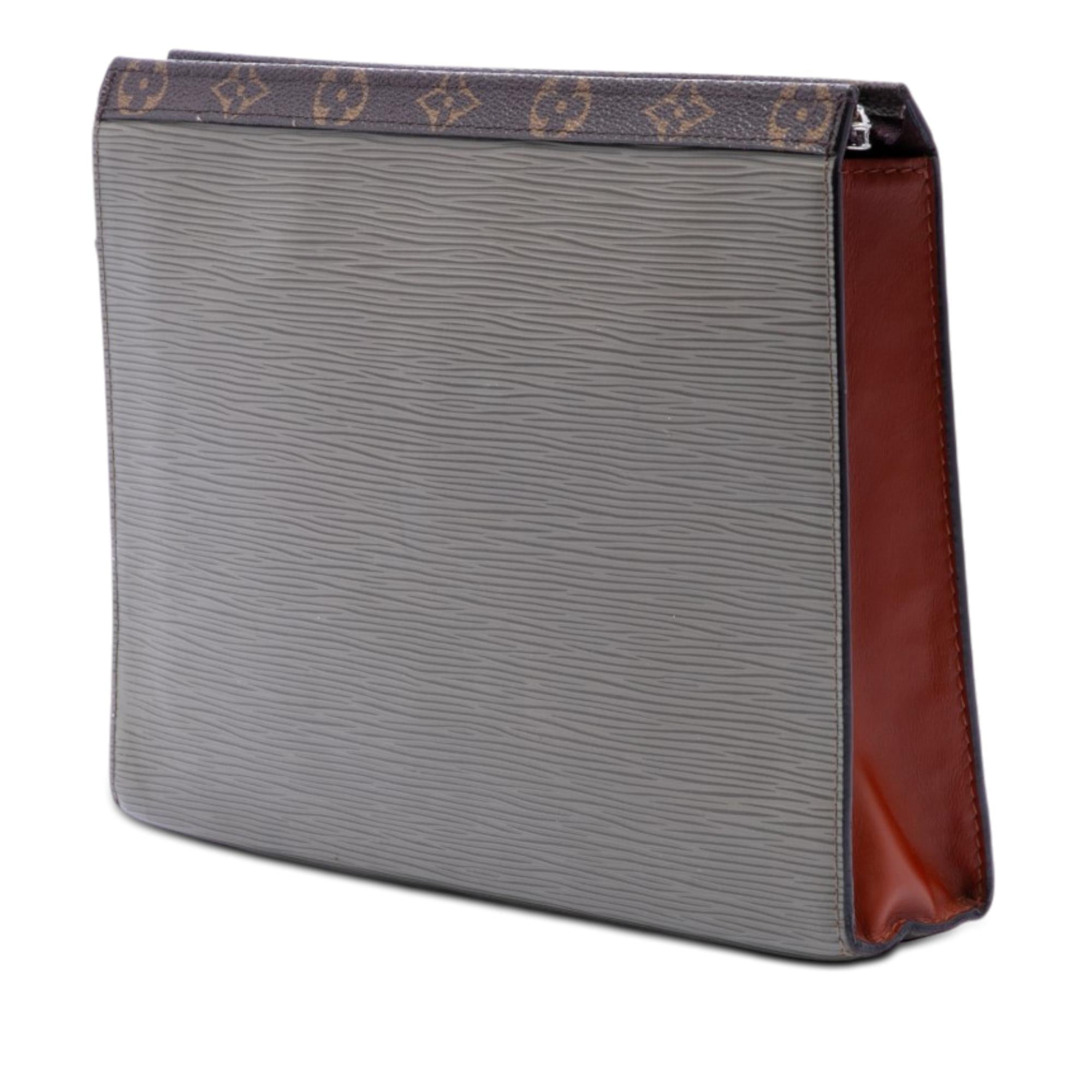 Louis Vuitton Epi Pochette Voyage MM