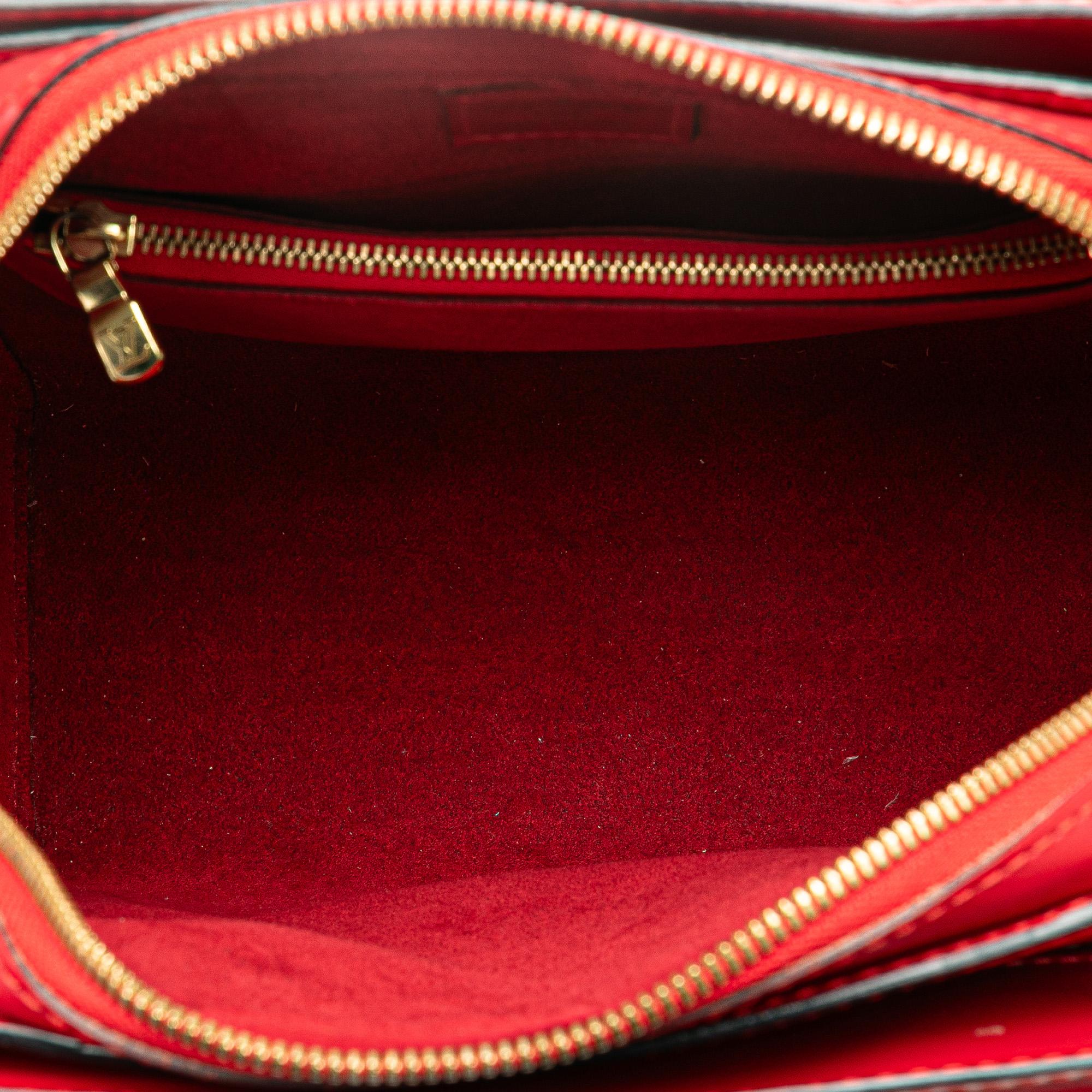 Louis Vuitton Epi Pont Neuf