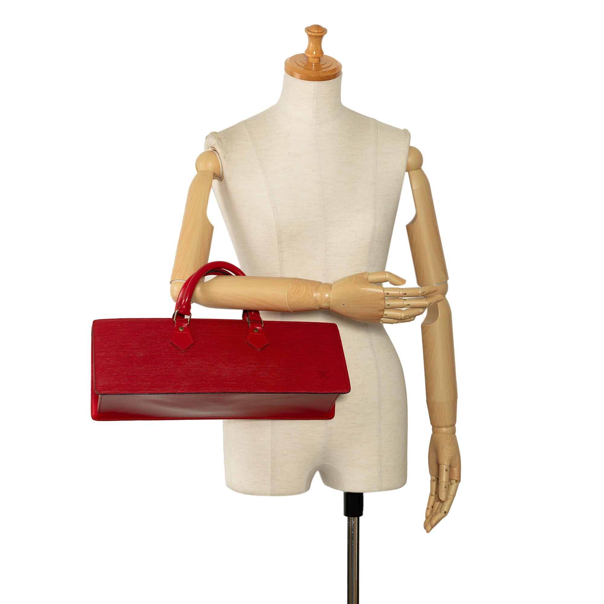 Louis Vuitton Epi Sac Triangle (SHG-SreSvU)