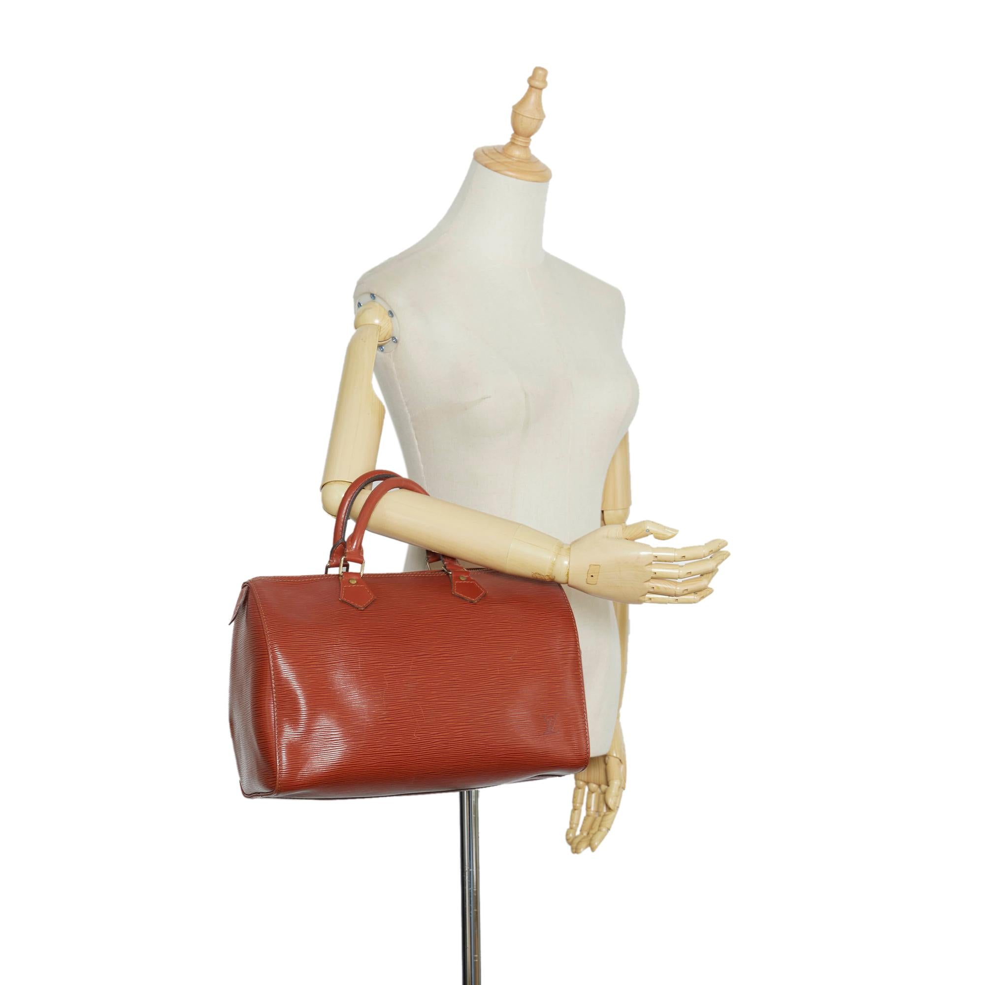 Louis Vuitton Epi Speedy 30 (SHG-qv9odi)