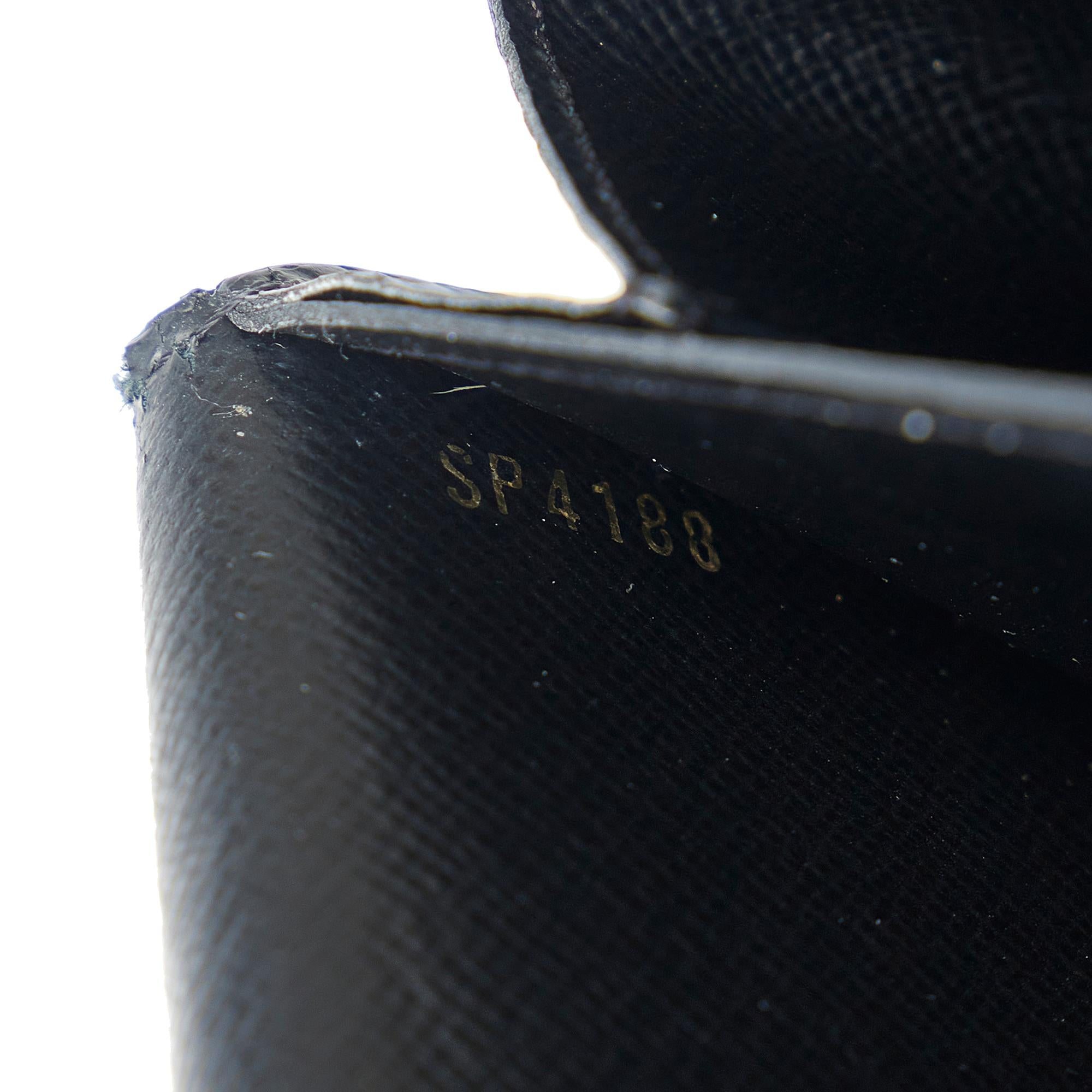 Louis Vuitton Epi Twist Love Lock Chain Wallet (SHG-WDV2bU)