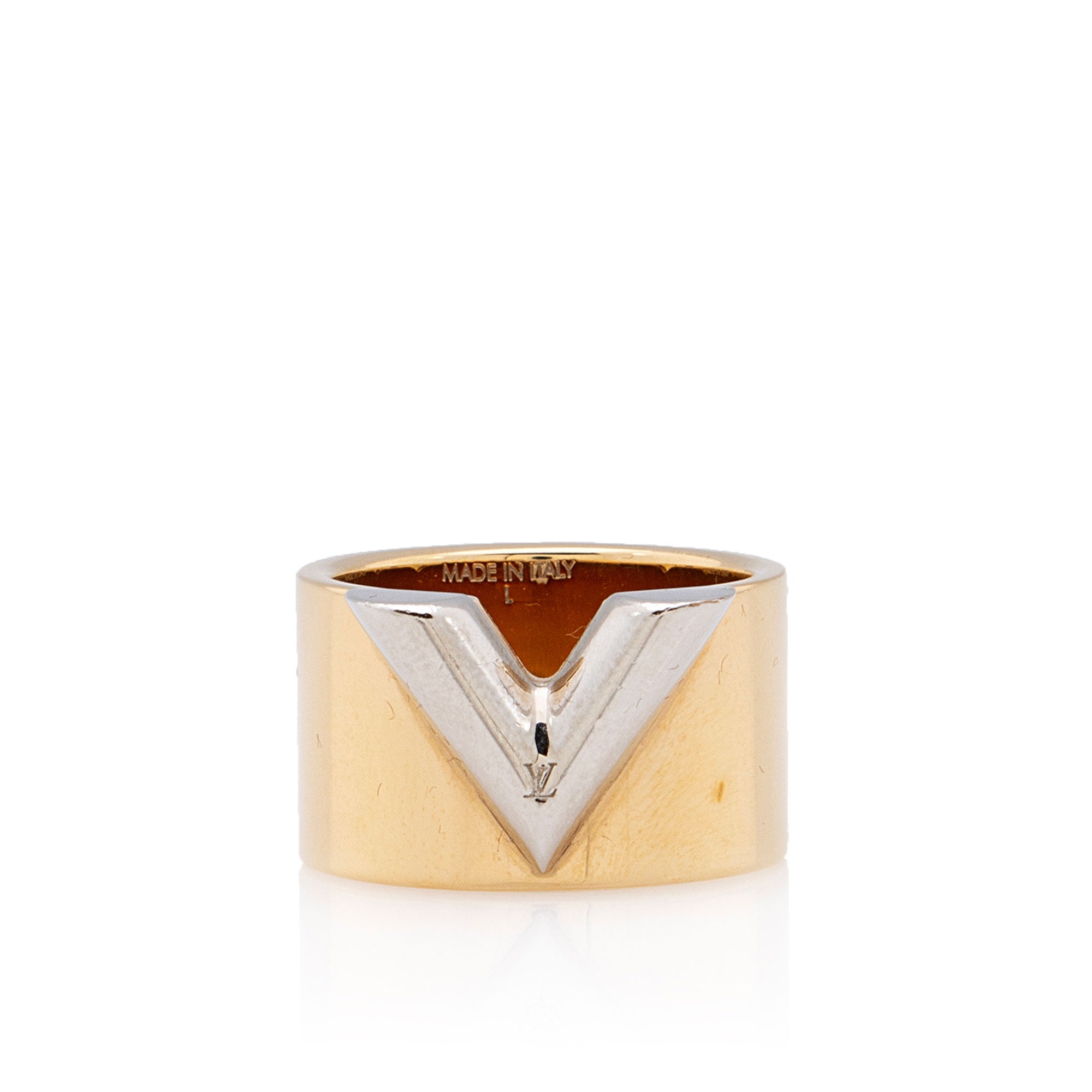 Louis Vuitton Essential V Ring - Size 8 1/2 (SHF-tGF9GJ)