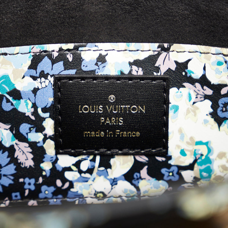 Louis Vuitton Monogram Hair Cubes (SHF-16553) – LuxeDH
