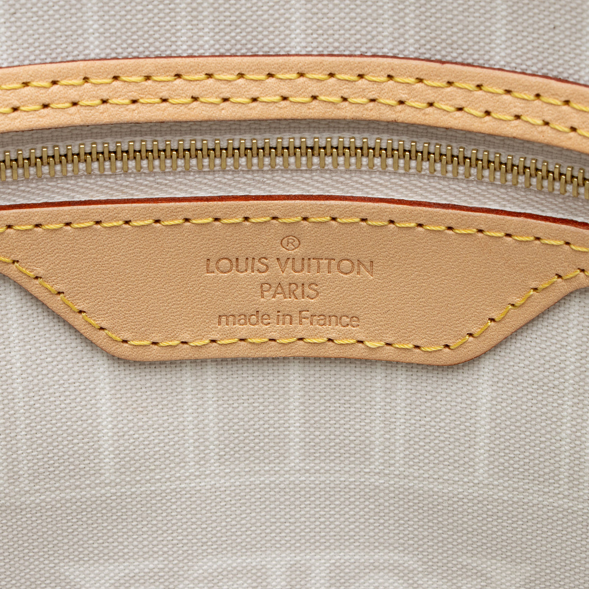 Louis Vuitton Giant Monogram Canvas By The Pool Keepall Bandouliere 45 Duffle