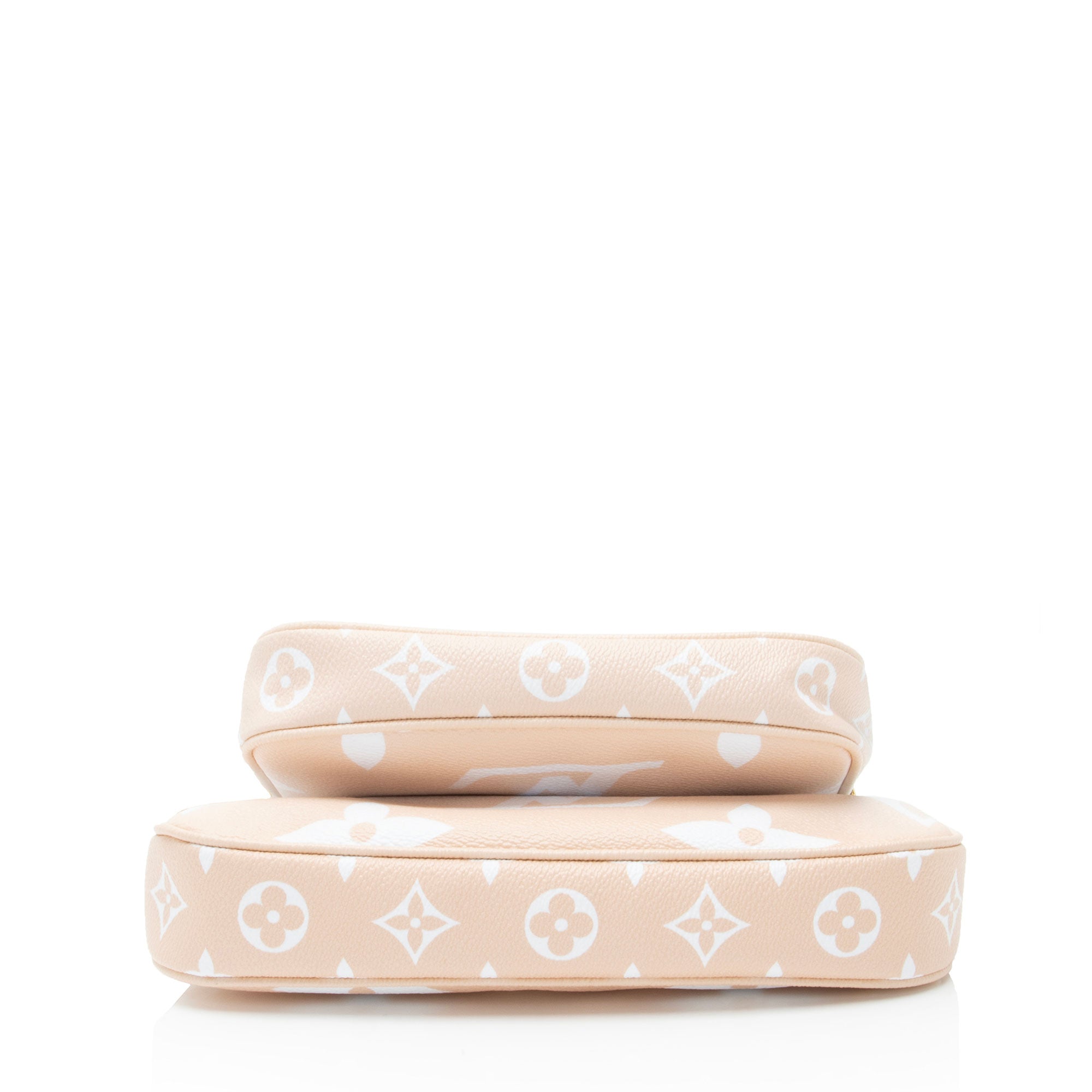 Louis Vuitton Giant Monogram Canvas By The Pool Multi-Pochette Accessoires