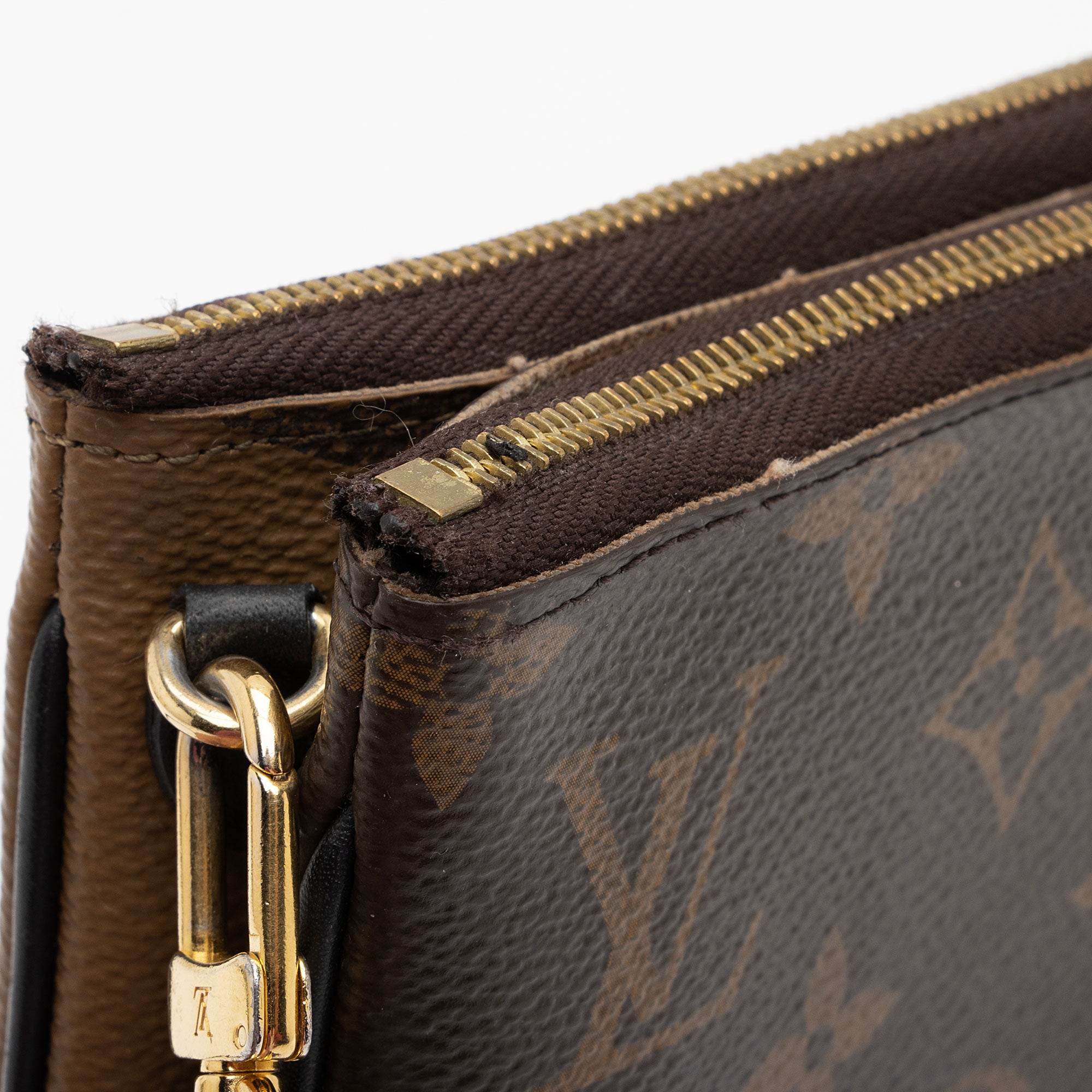Louis Vuitton Giant Monogram Canvas Double Zip Pochette (SHF-gxhVVJ)