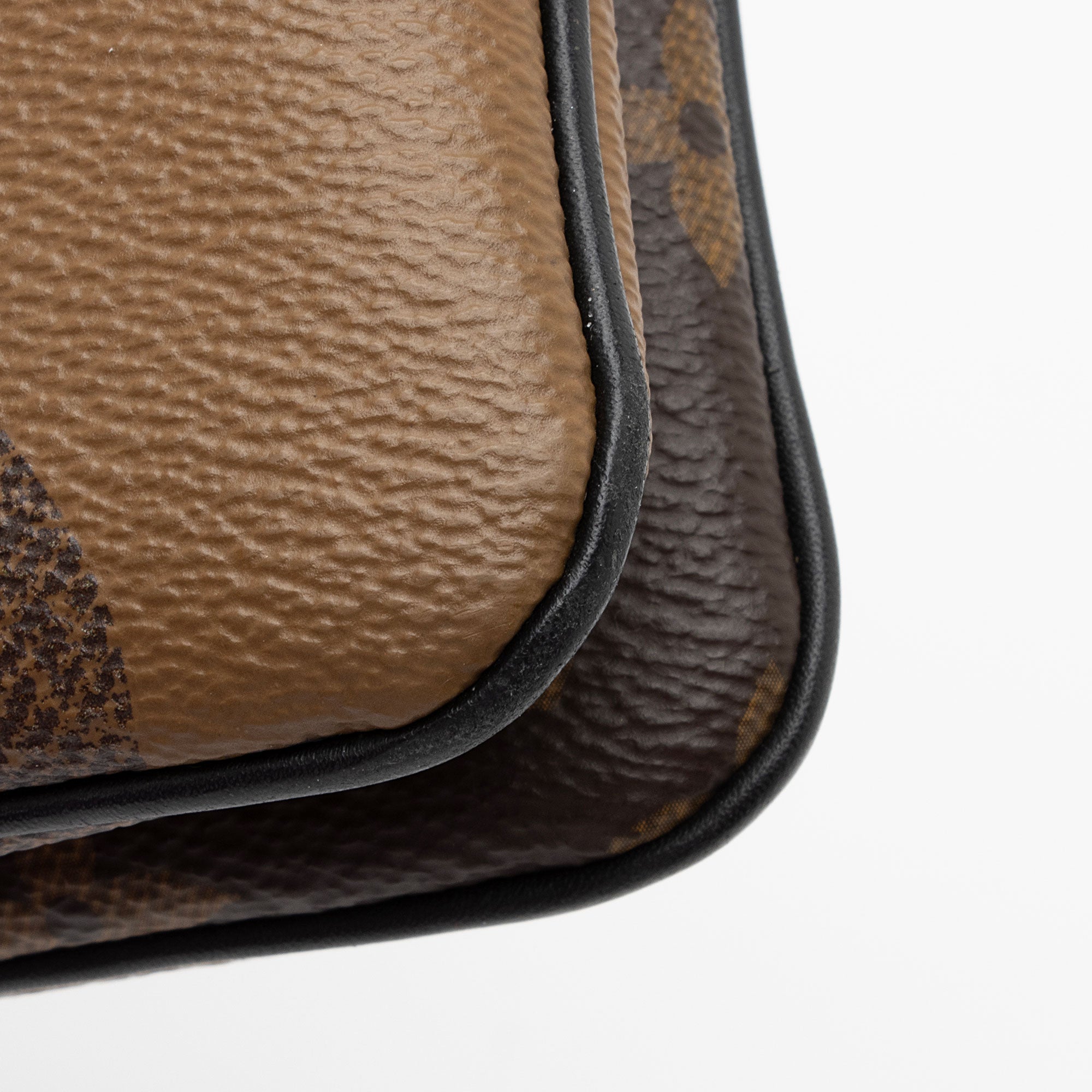 Louis Vuitton Giant Monogram Canvas Double Zip Pochette (SHF-gxhVVJ)