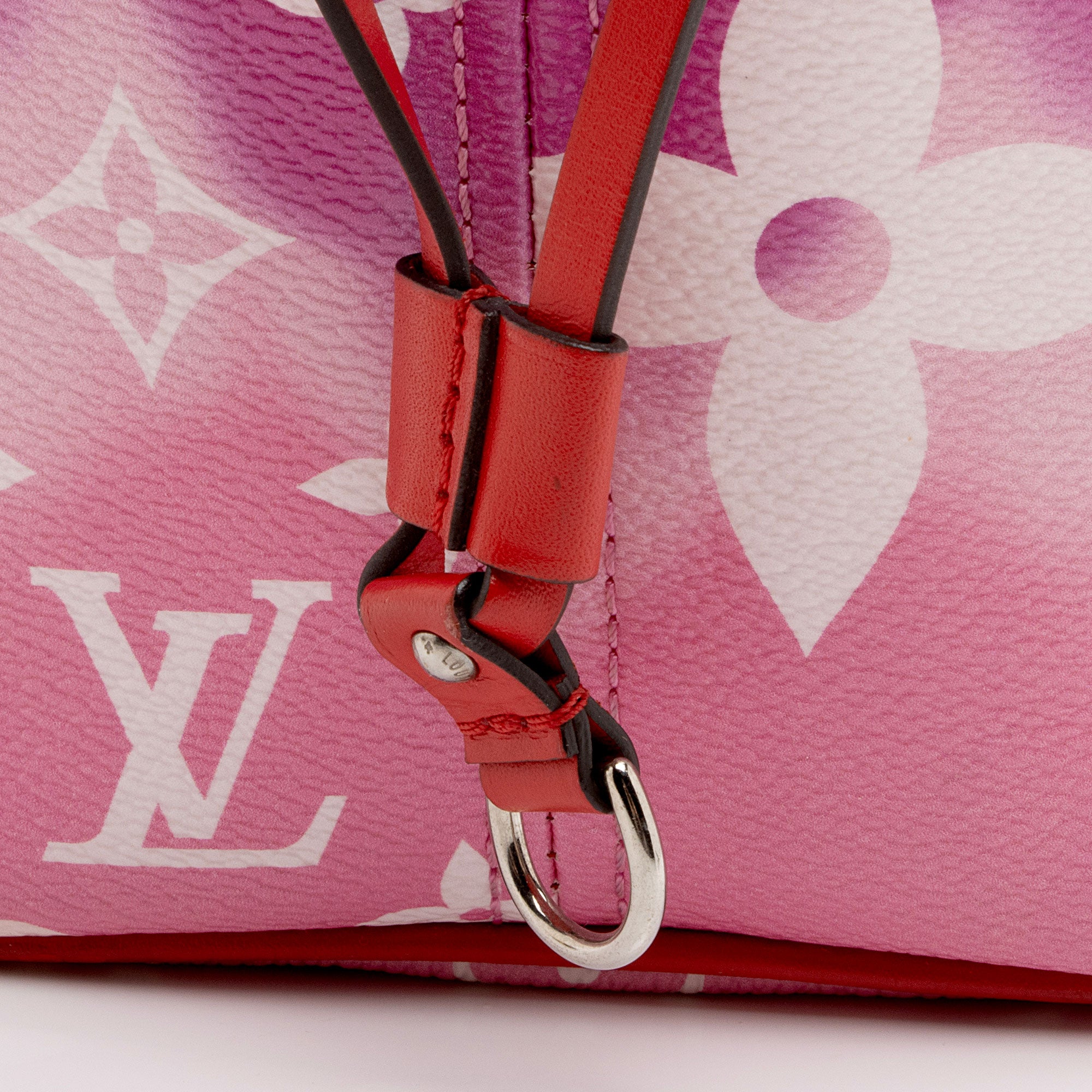 Louis Vuitton Giant Monogram Canvas Escale Neverfull MM Tote (SHF-Gnk0zz)