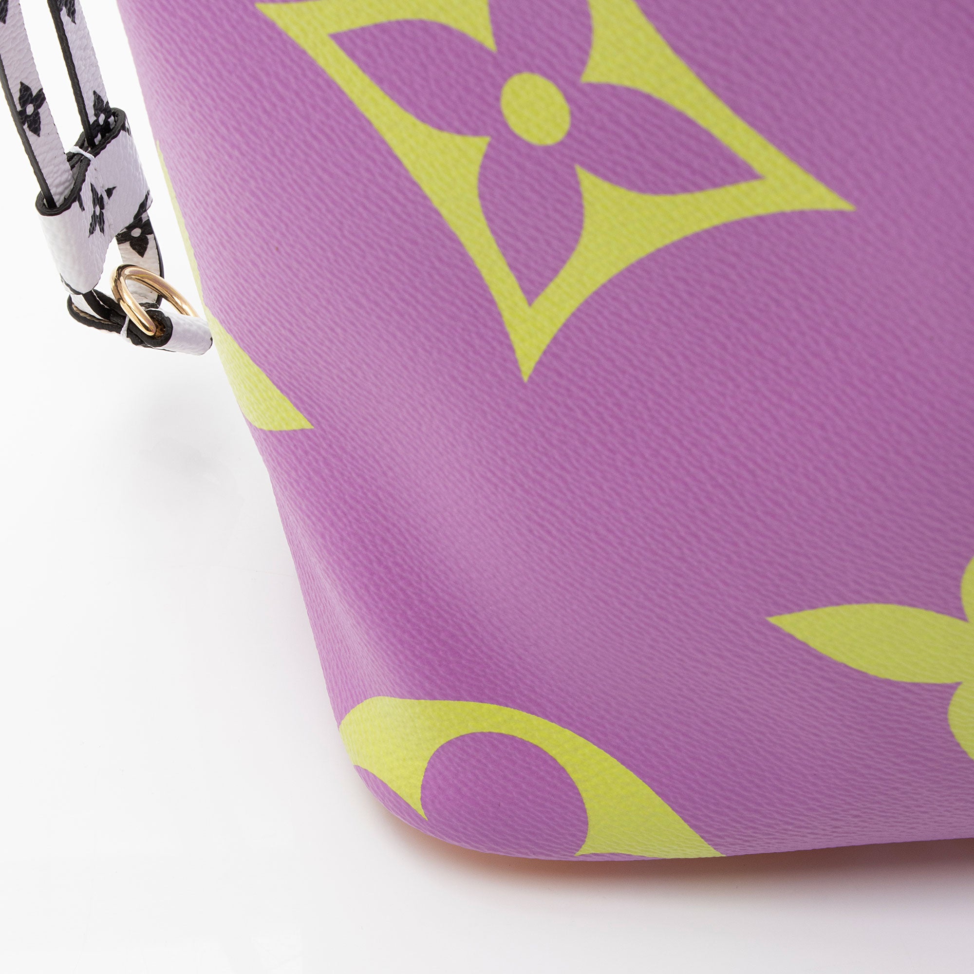 Louis Vuitton Giant Monogram Canvas Neverfull MM Tote (SHF-FTNZLi)