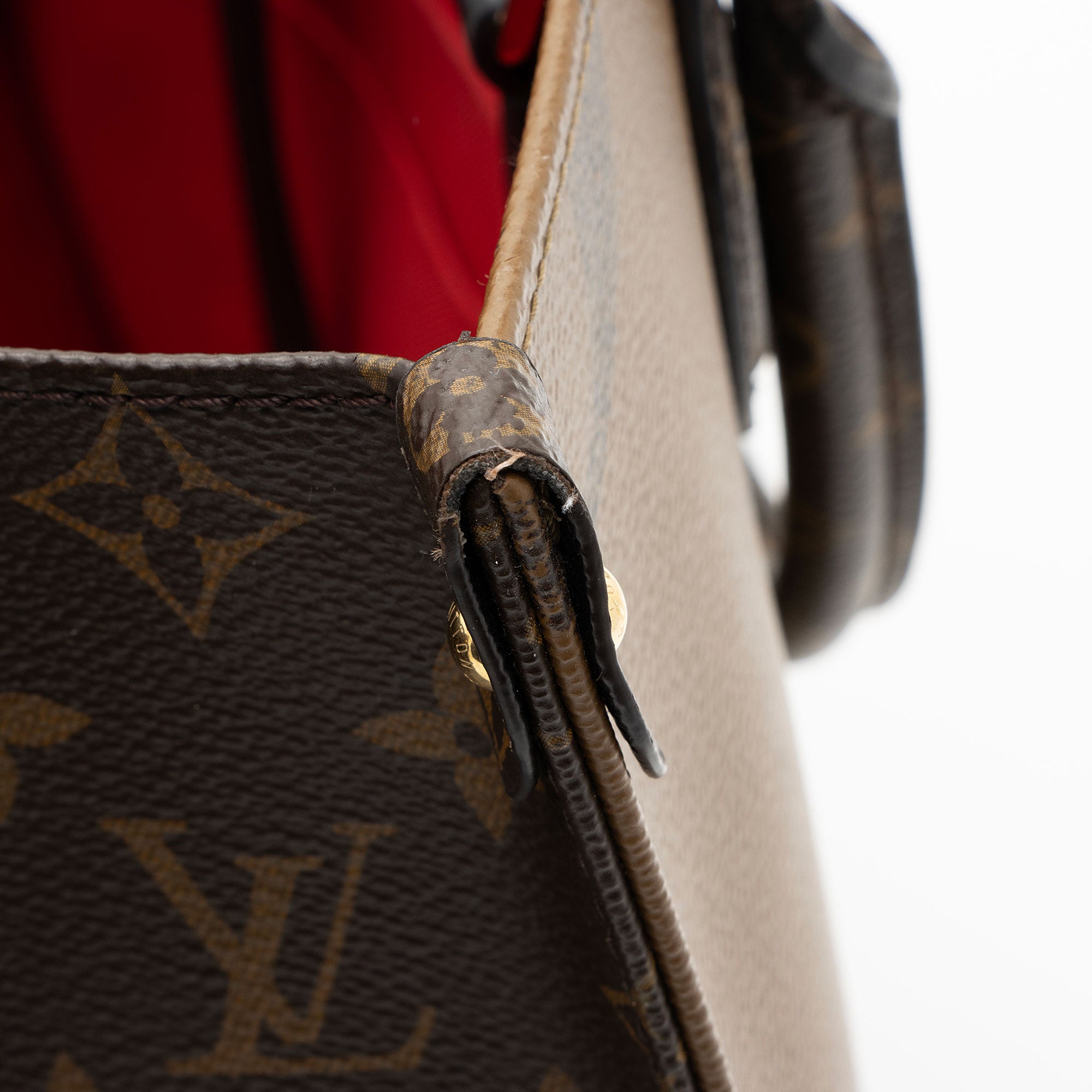 Louis Vuitton Giant Monogram Canvas Onthego MM Tote (SHF-B5VuuY)