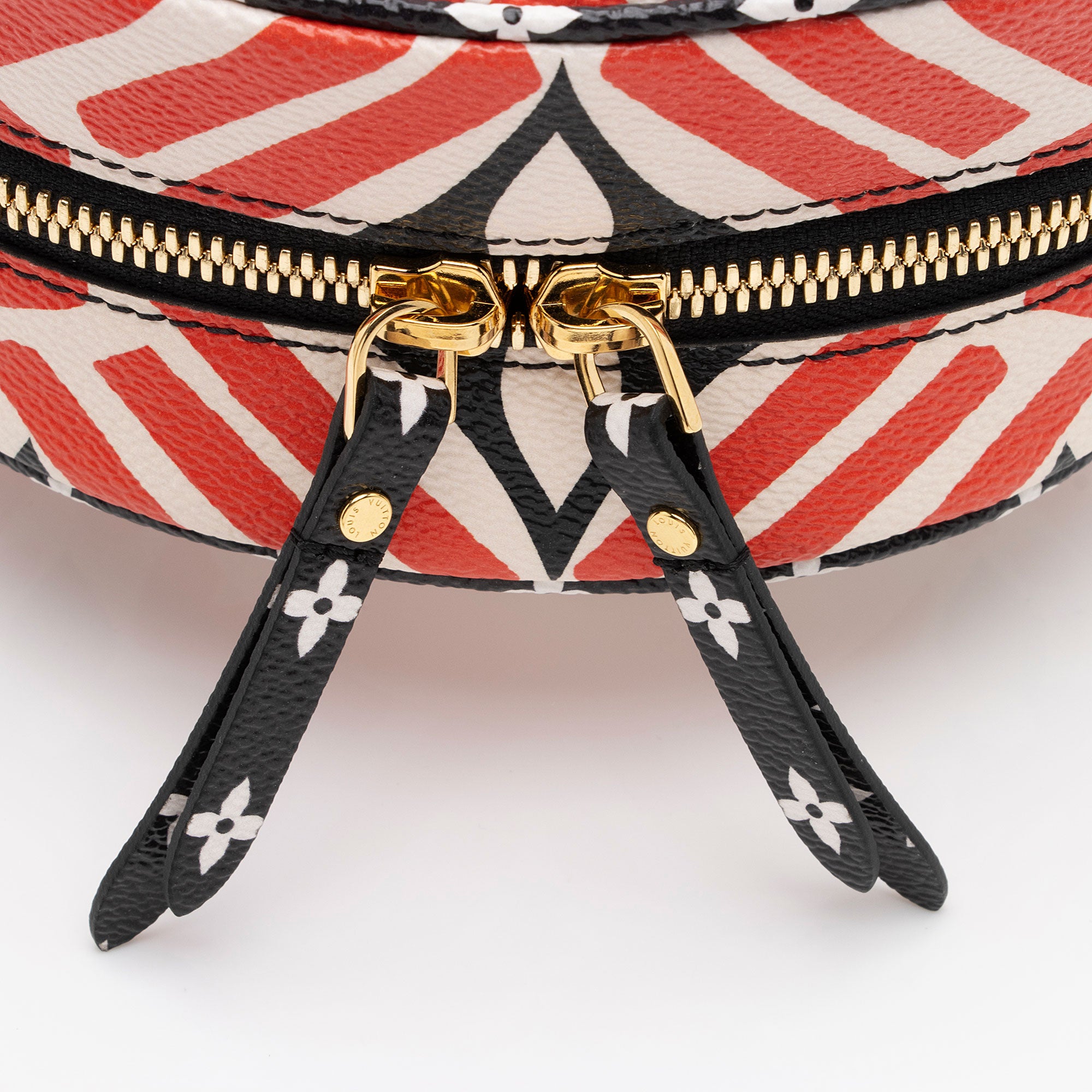 Louis Vuitton Giant Monogram Crafty Boite Chapeau Souple PM Bag (SHF-h3HnpR)