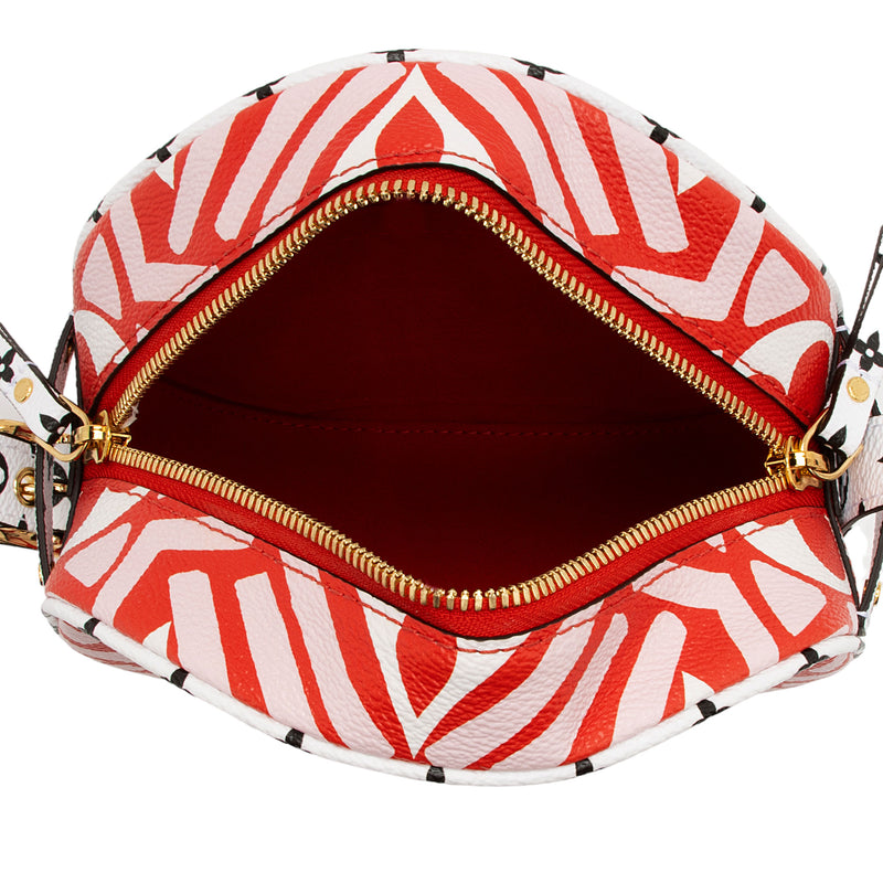 Louis Vuitton Giant Monogram Crafty Boite Chapeau Souple PM Shoulder Bag (SHF-Bgvc5x)