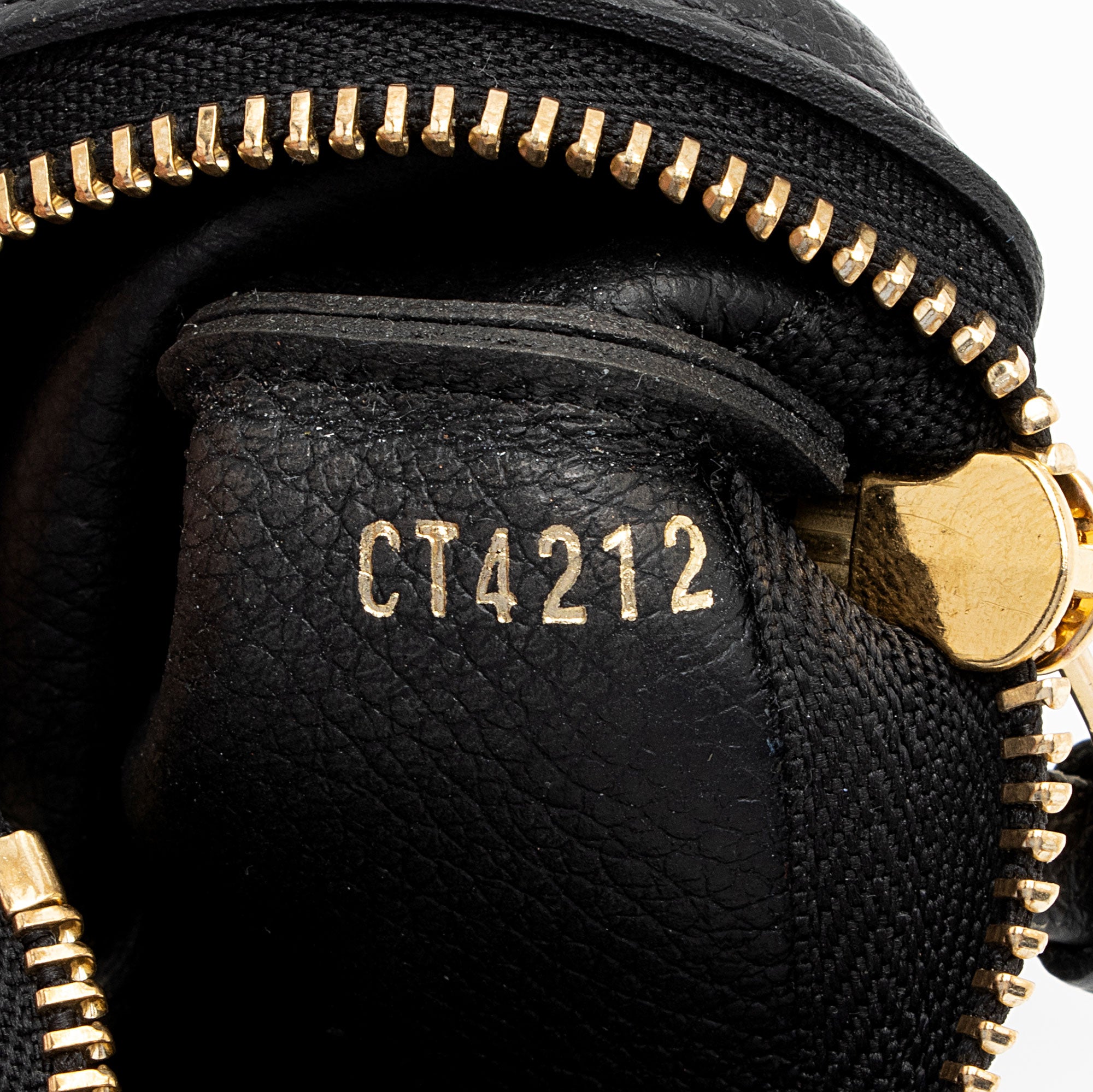 Louis Vuitton Giant Monogram Empreinte Key Pouch (SHF-Kq73sA)